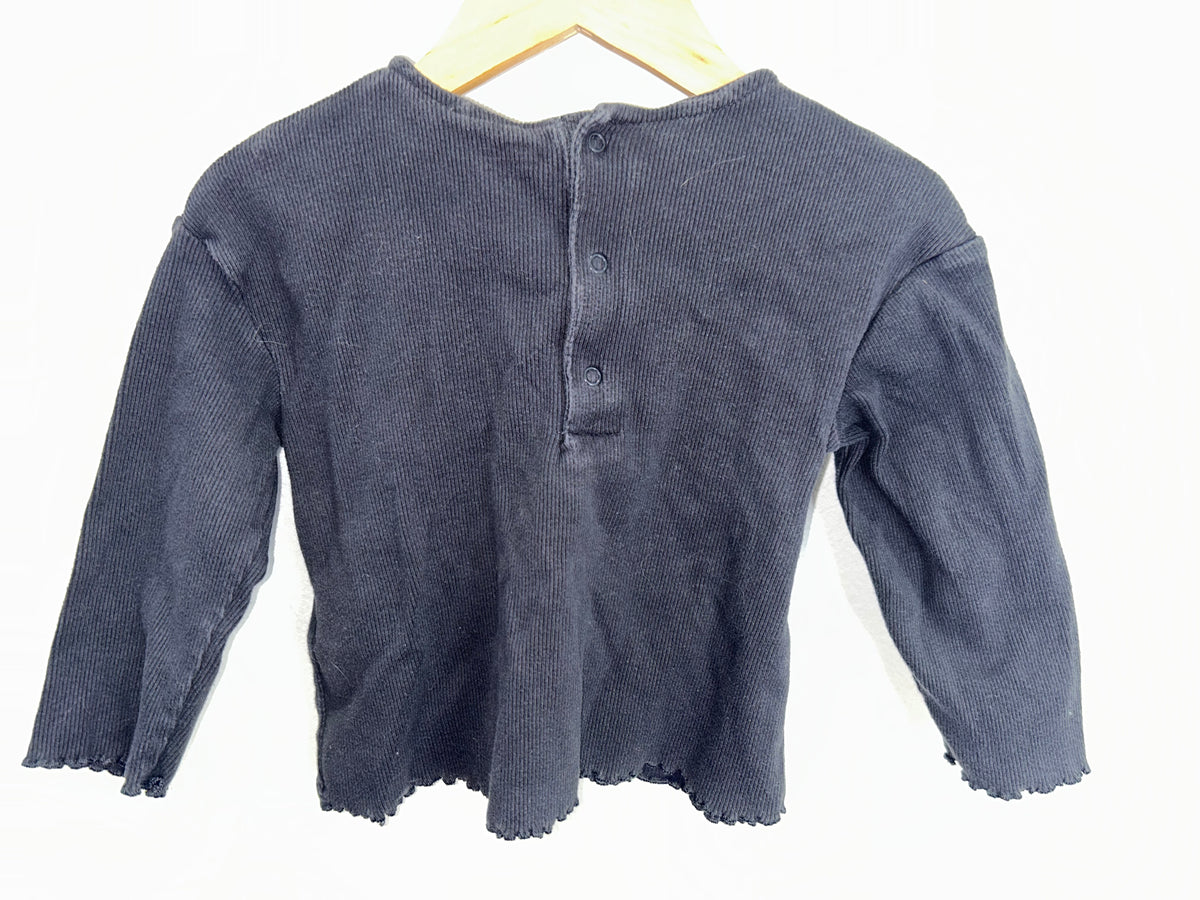 Black rib pocket longsleeve 18-24m