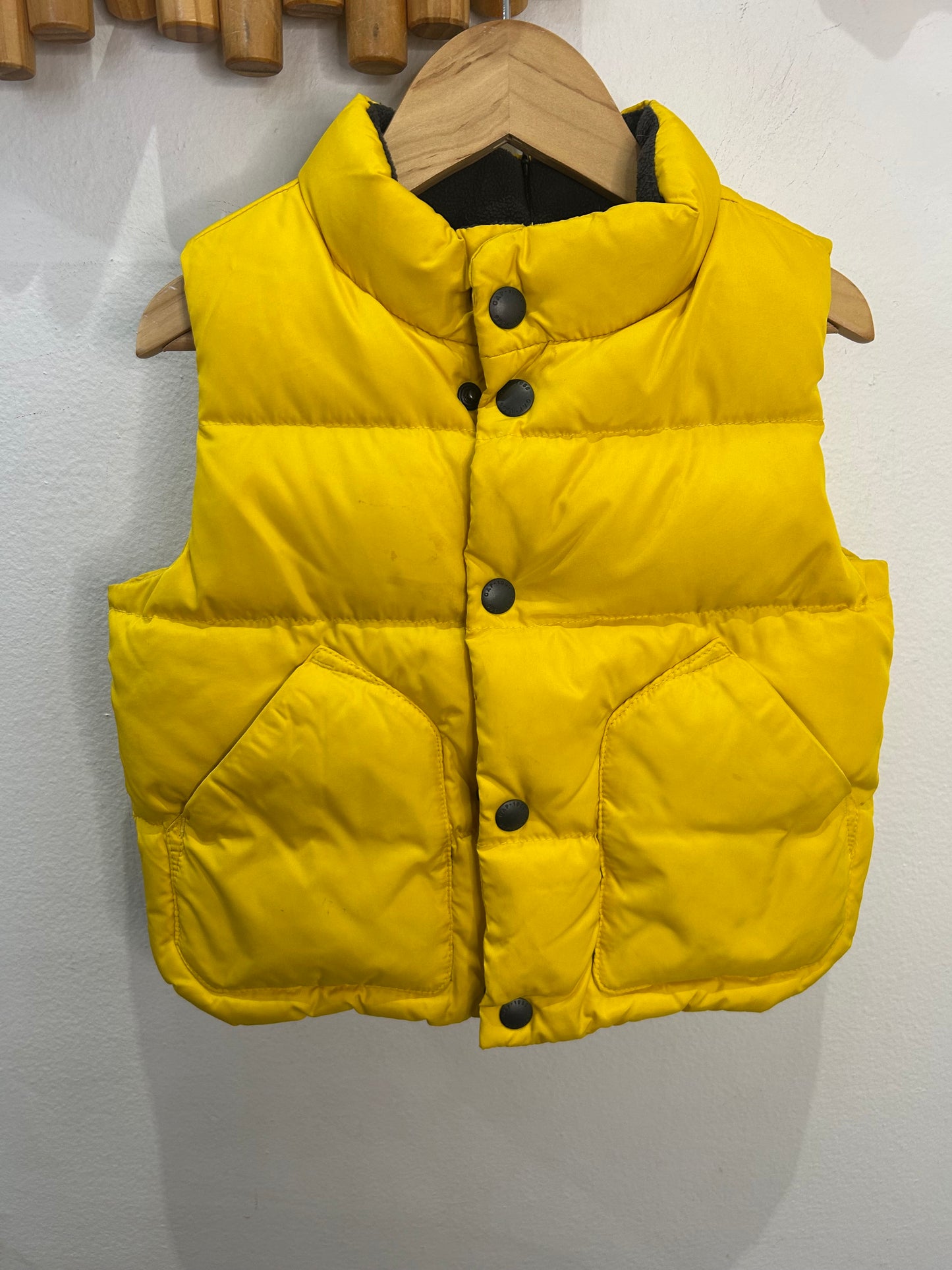 Yellow puffer vest 18-24m