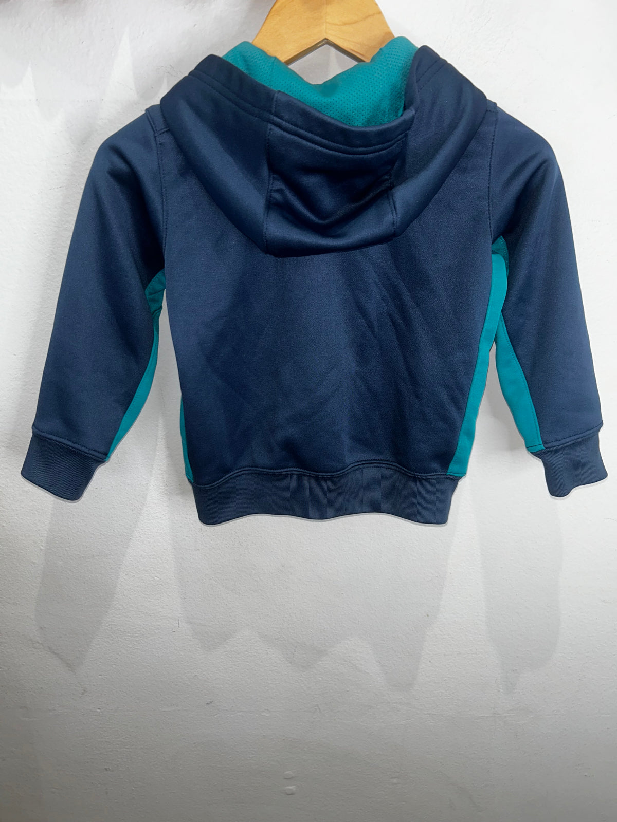 Nike activewear sweatshirt 24m