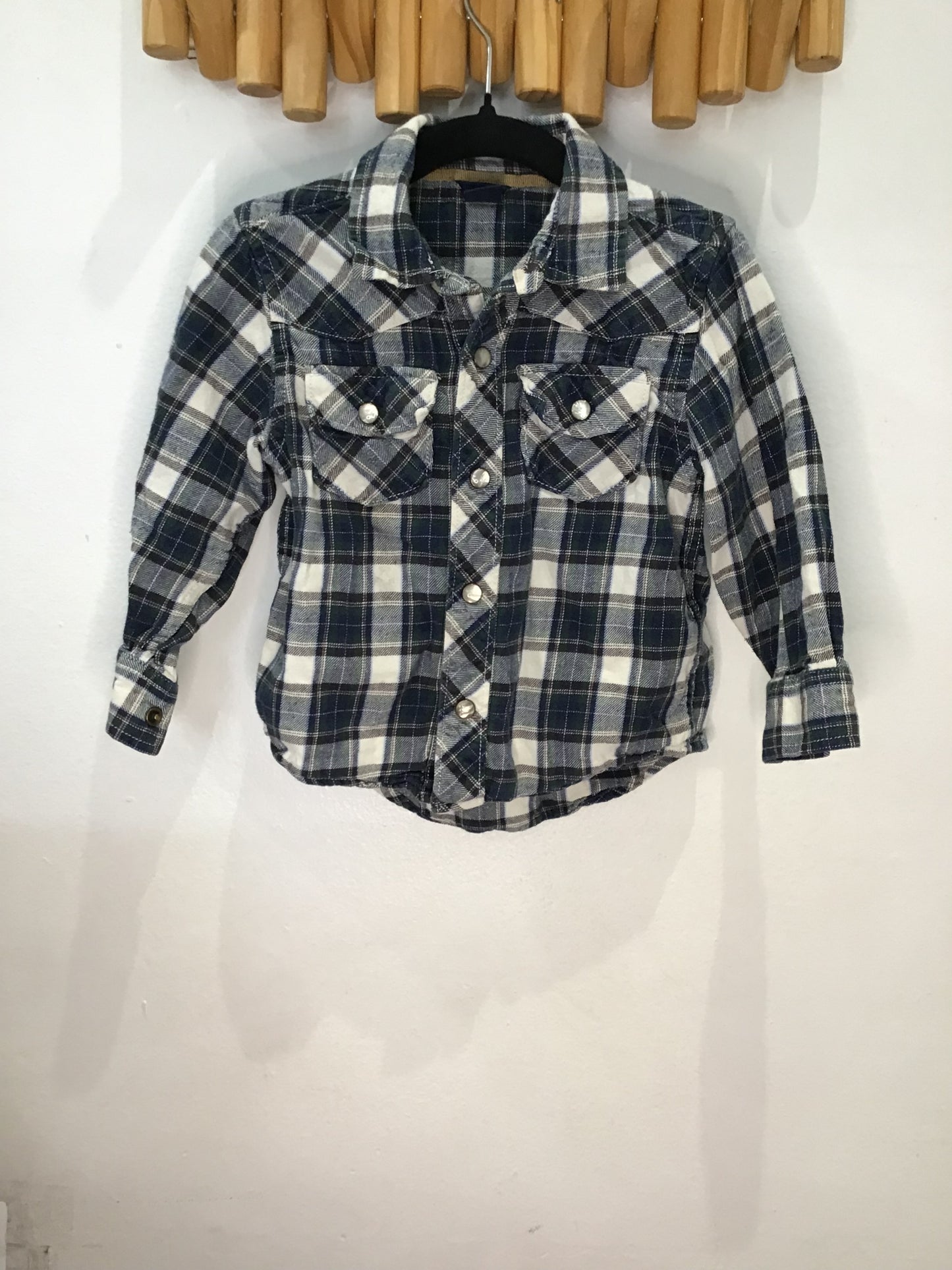 Shirt flannel pearl button 2y
