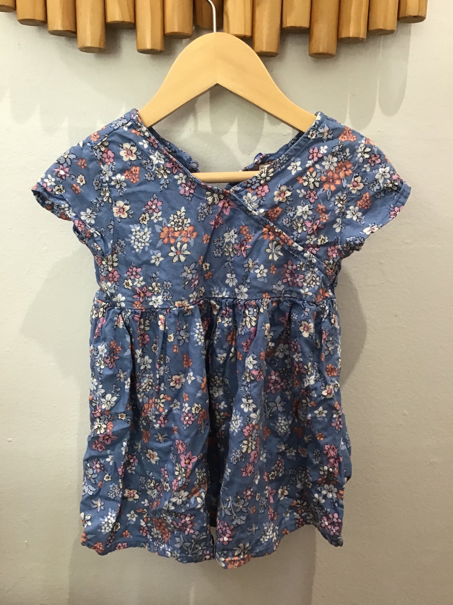 Blue flowers v-neck dress 2y