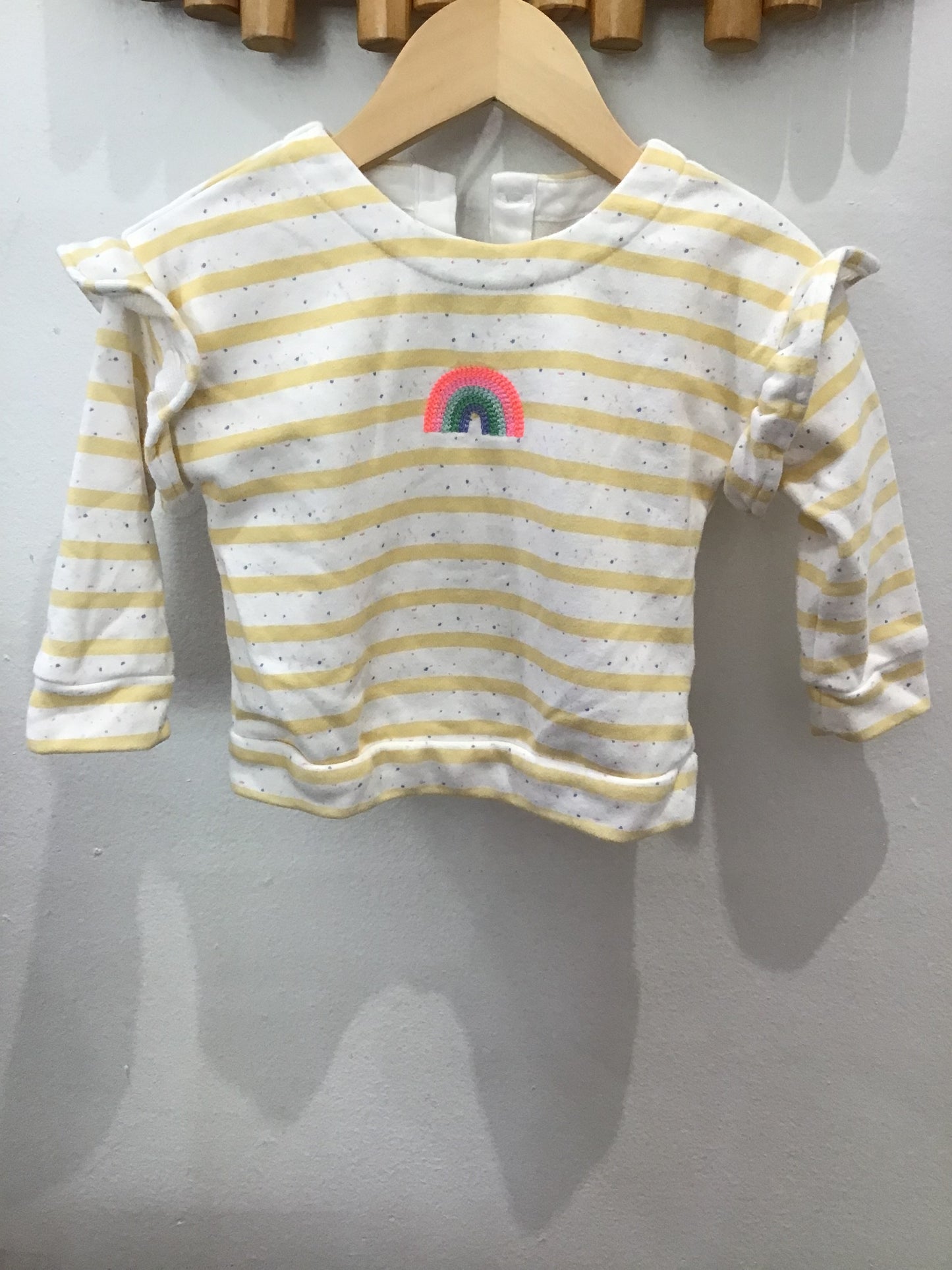 Yellow rainbow pullover 6-12m