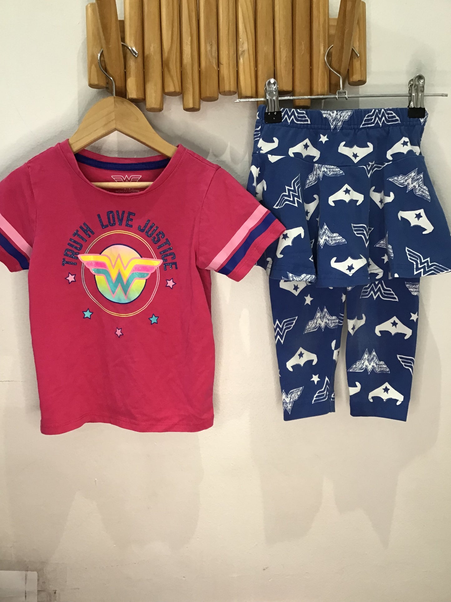 Pyjama set wonder woman 3-4y*