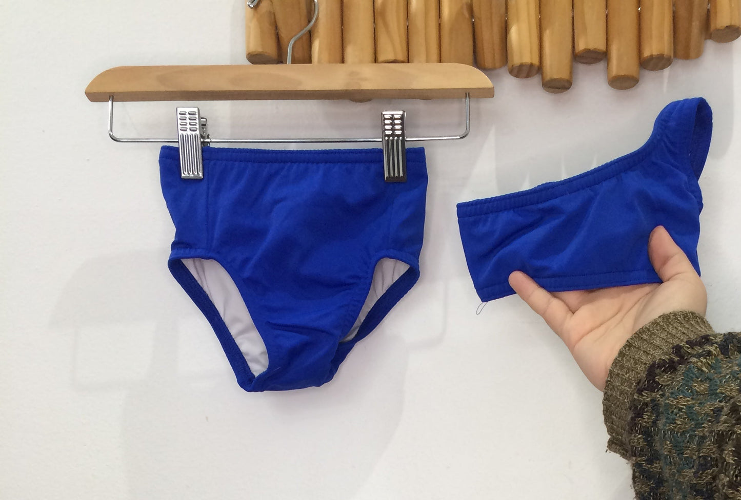 Blue high-waised bikini 2y