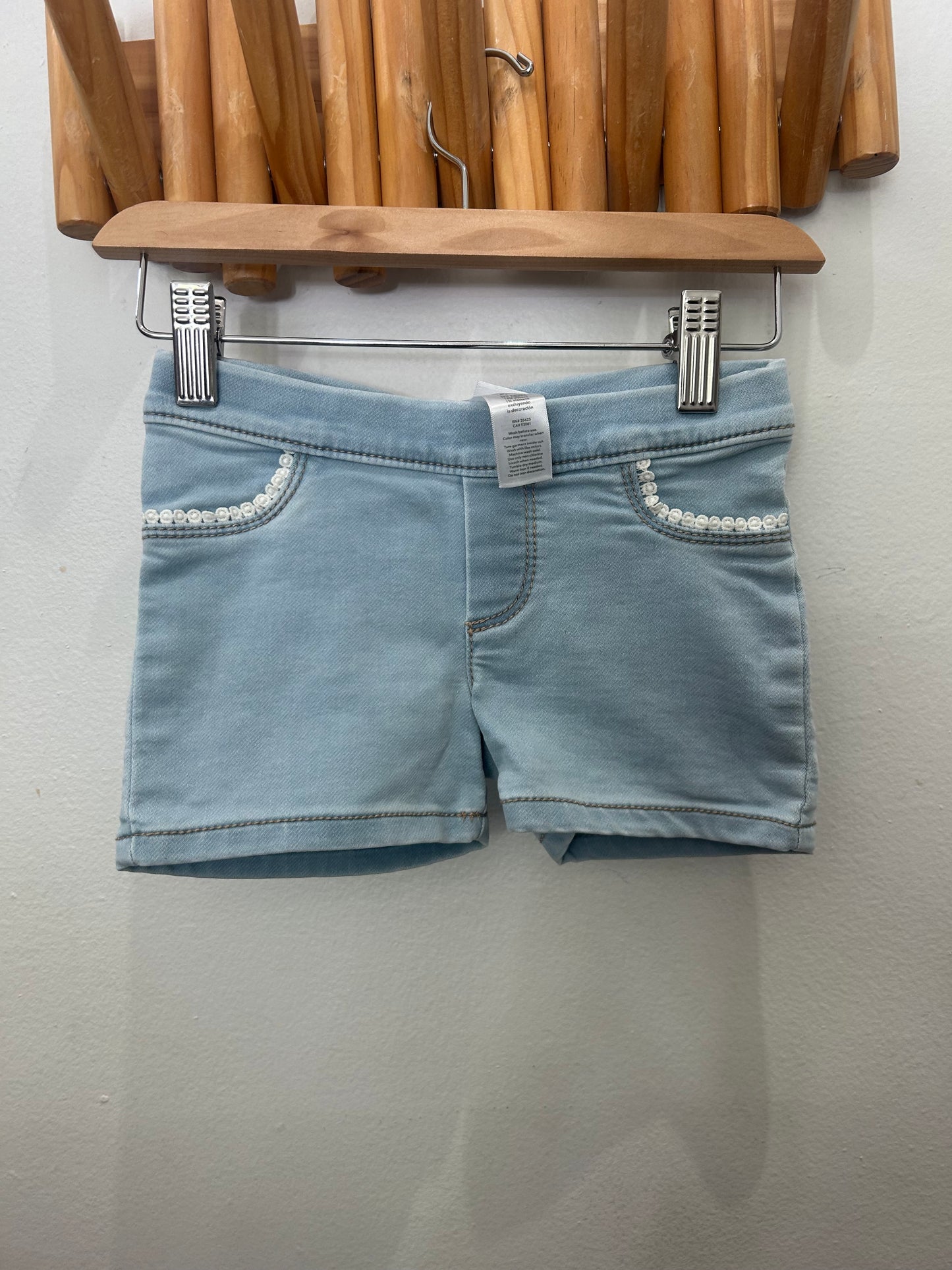 Lace detail jegging shorts 4y