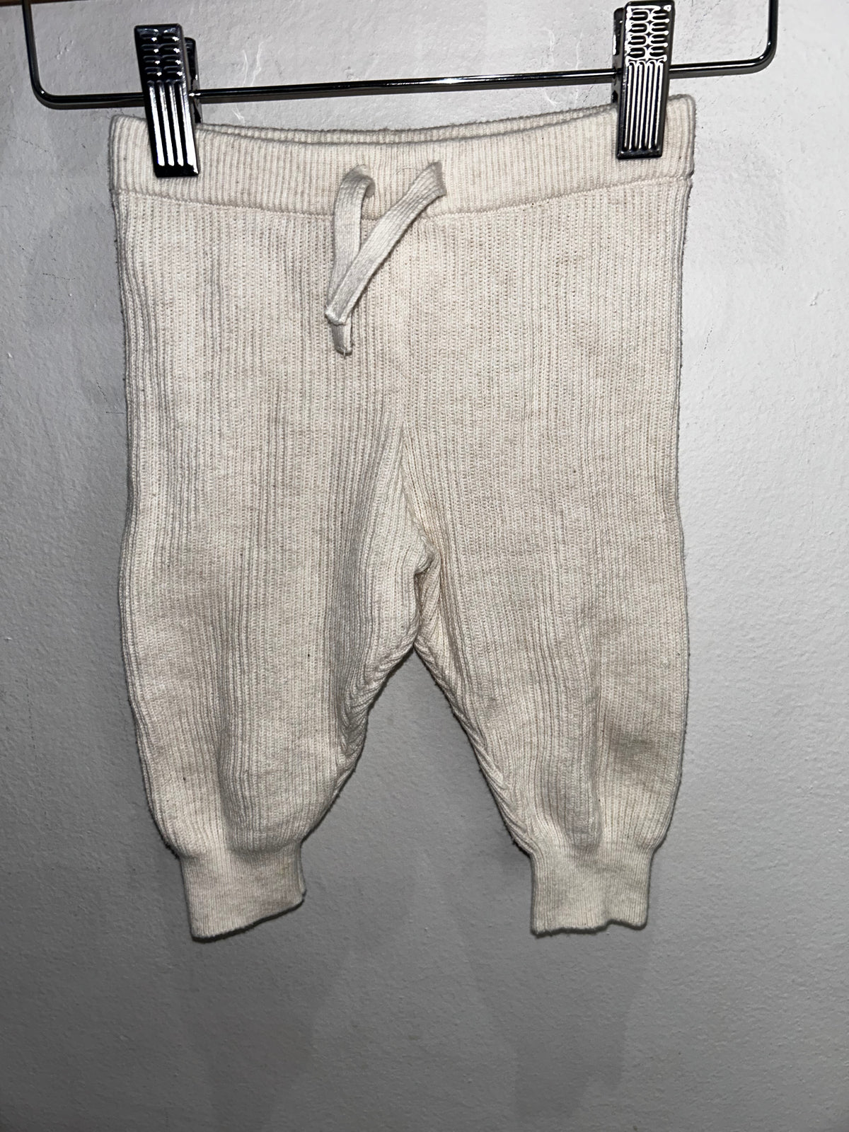 Cream ribbed sweater 6-9m