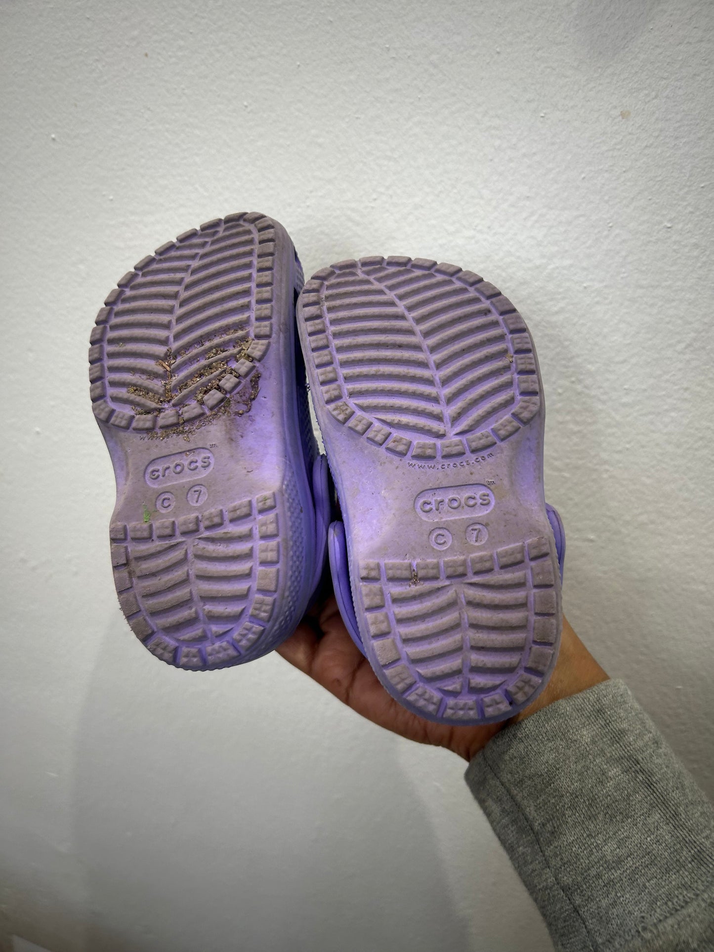 C7 purple Crocs