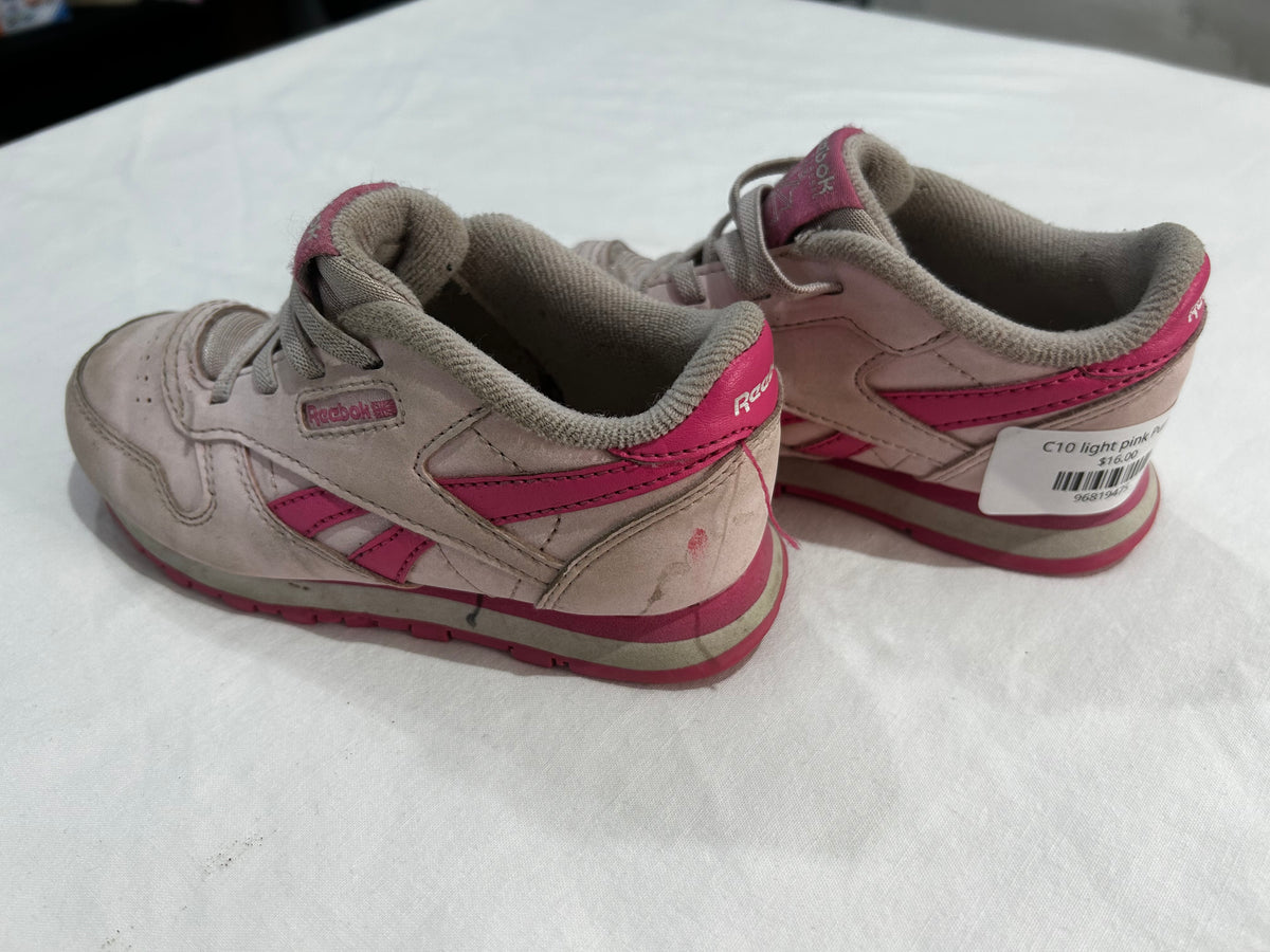 C10 light pink Puma
