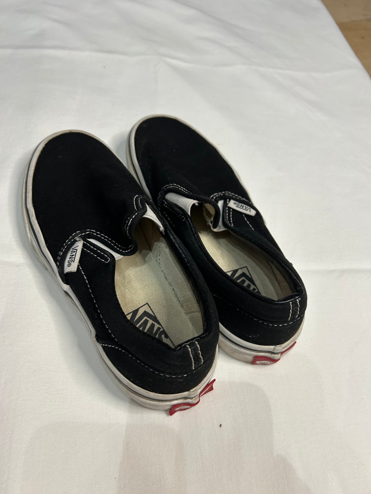 Y2 pull-on Vans