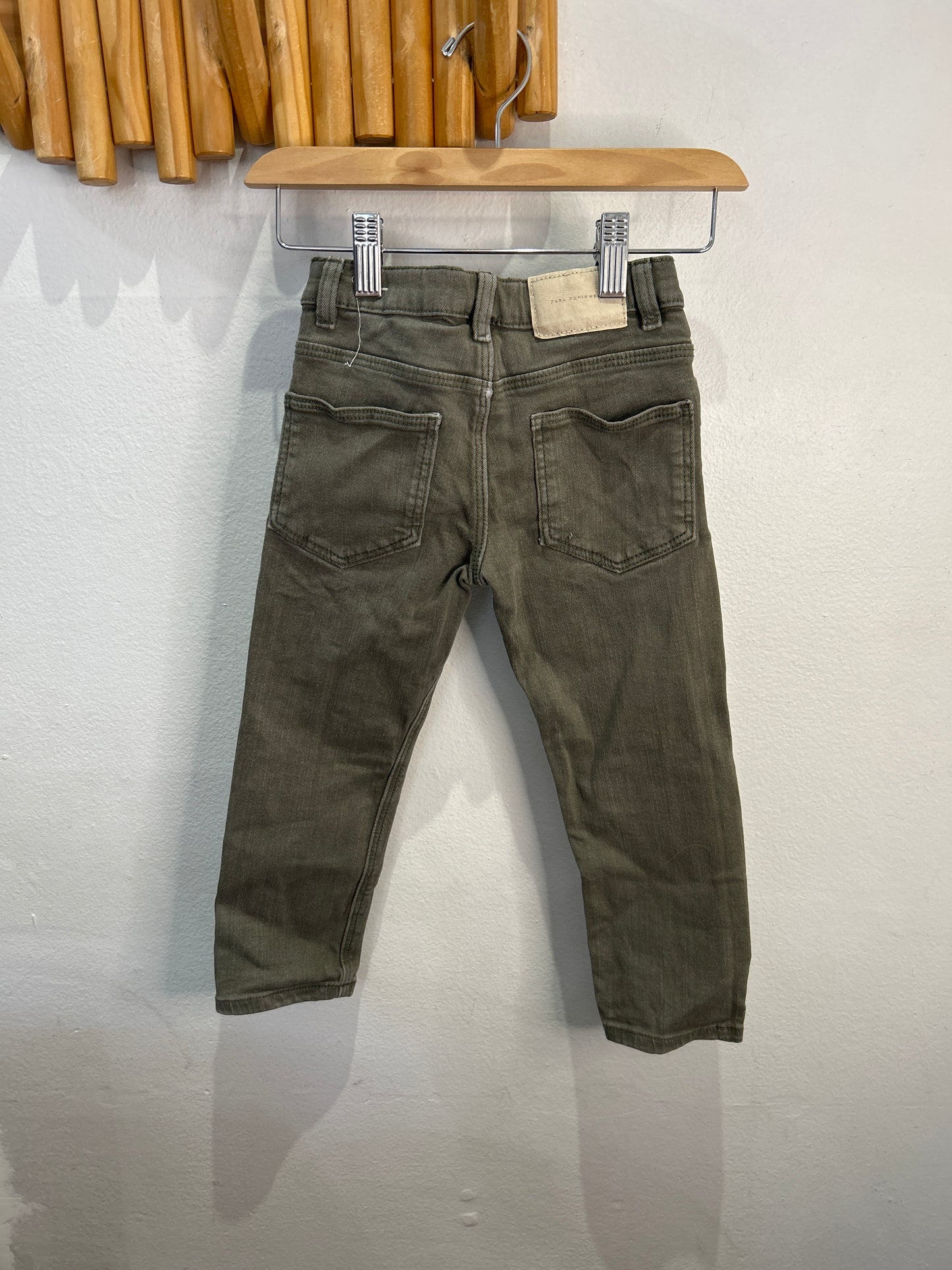 Grey green jeans 4y