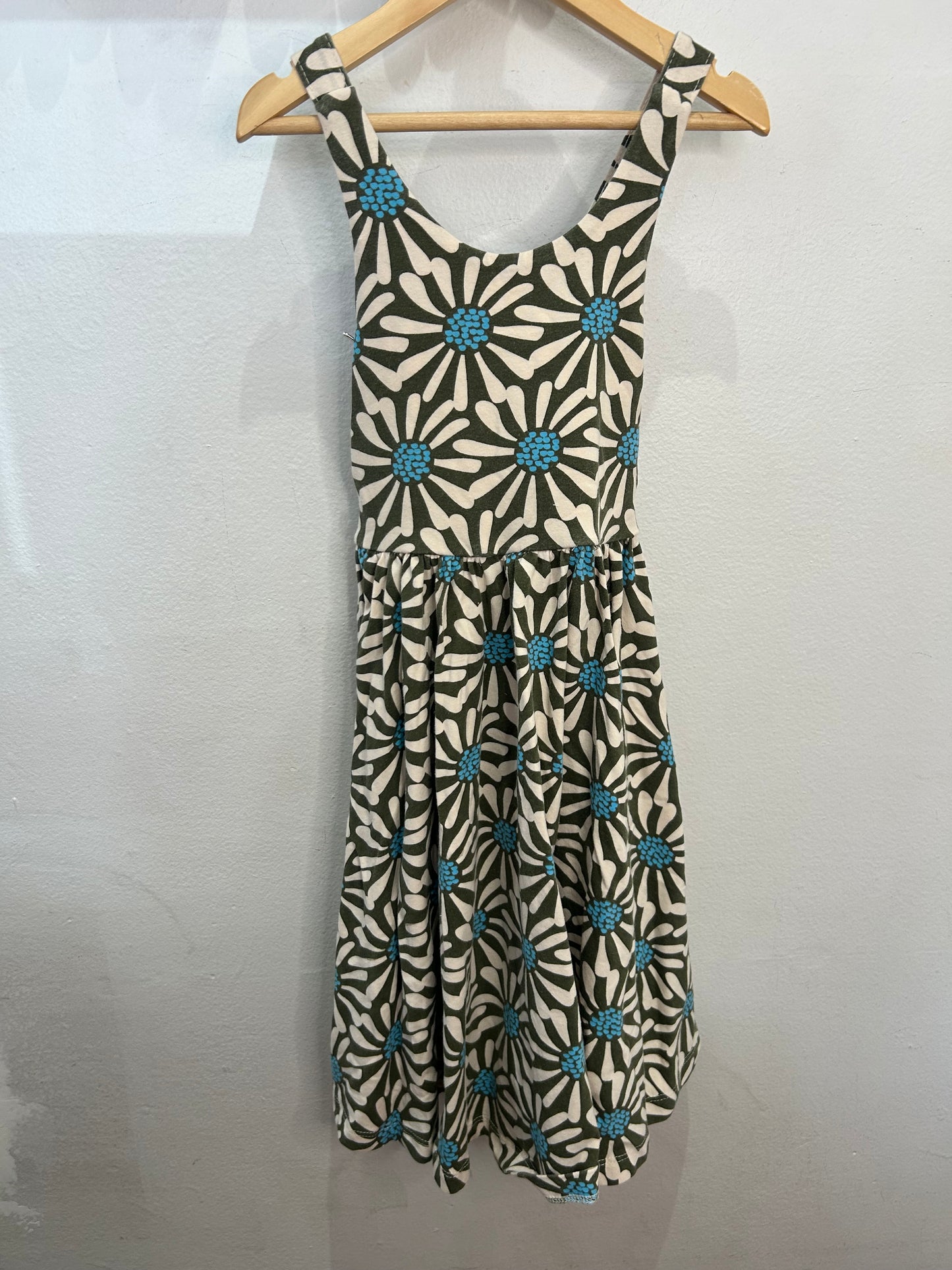 Alice & Ames green floral dress 7y
