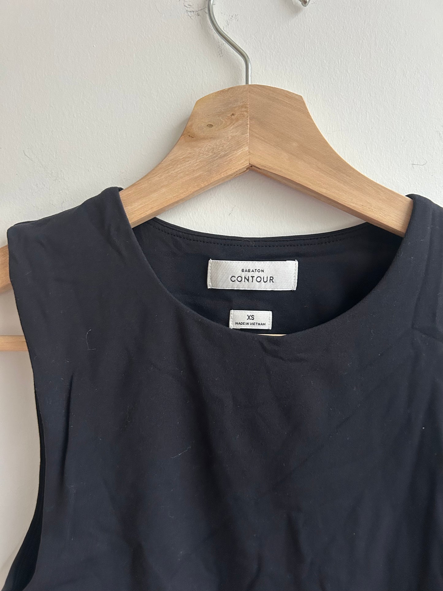 Black crop fitted tanktop XS
