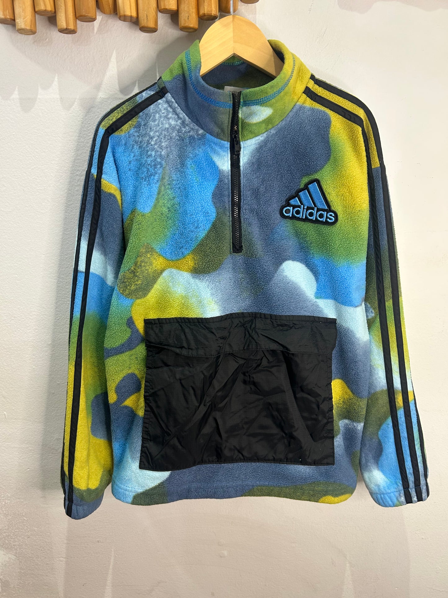 Adidas colourful quarterzip fleece 10-12y