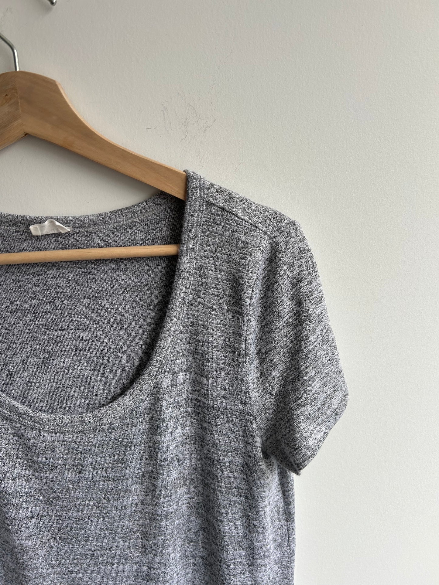 Grey knit tshirt dress S