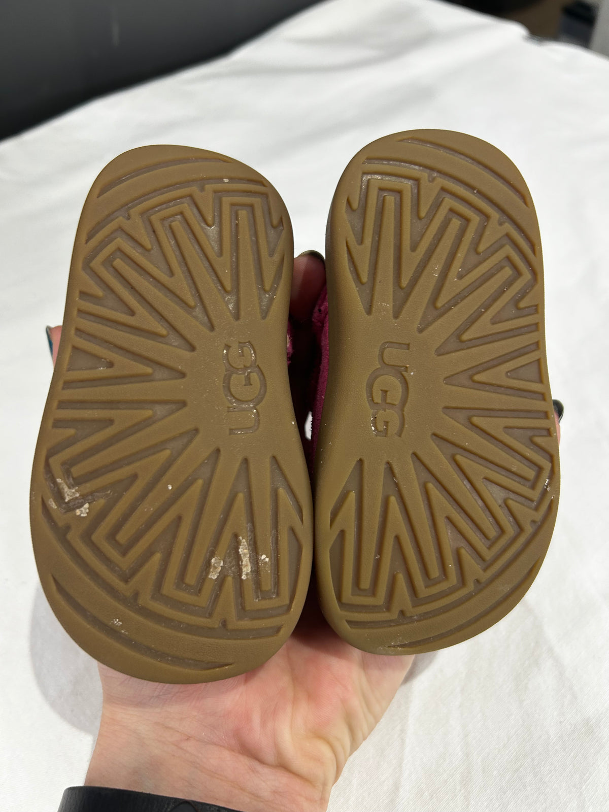 C4-5 pink Uggs
