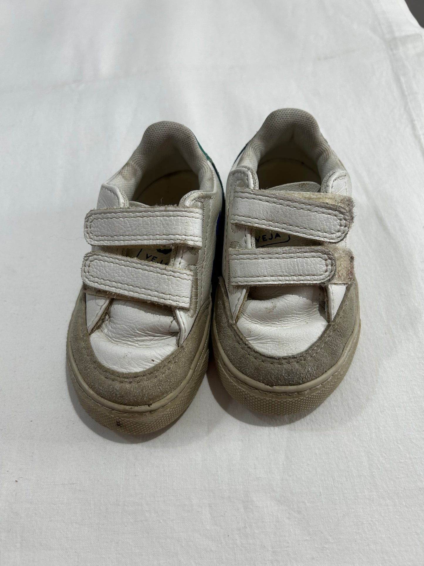 C6 Veja shoes