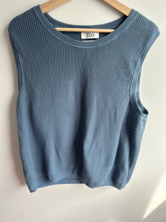 Relaxed blue knit vest XL