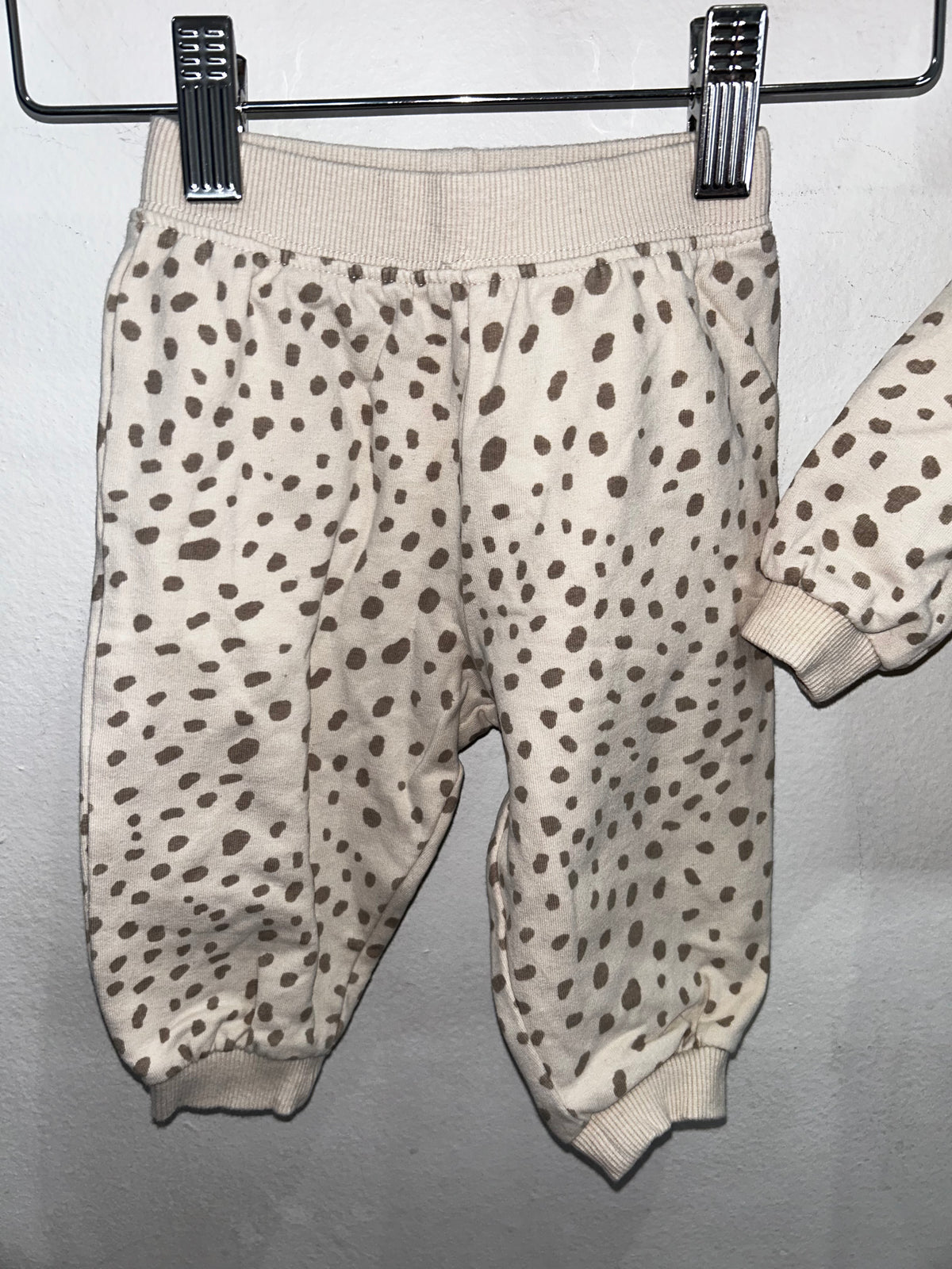 Beige print set 3-6m