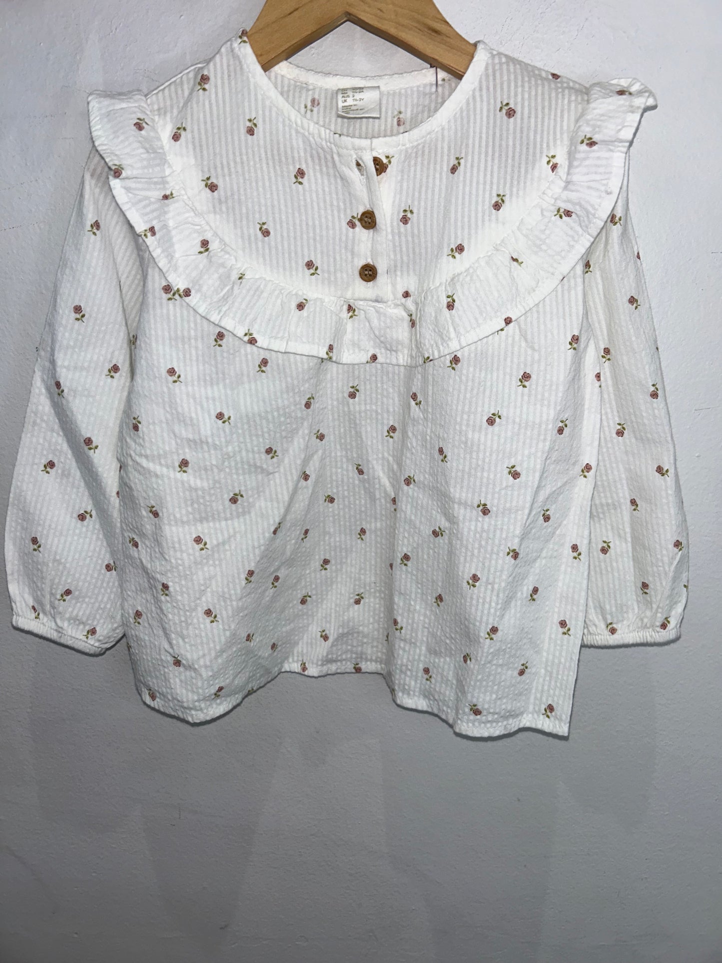 Roses set 18-24m
