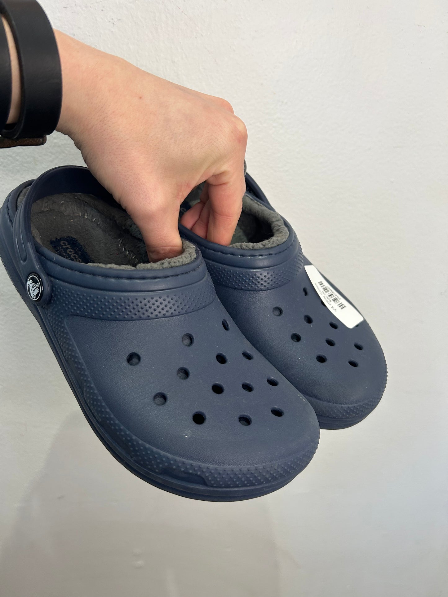 Y4 navy Crocs
