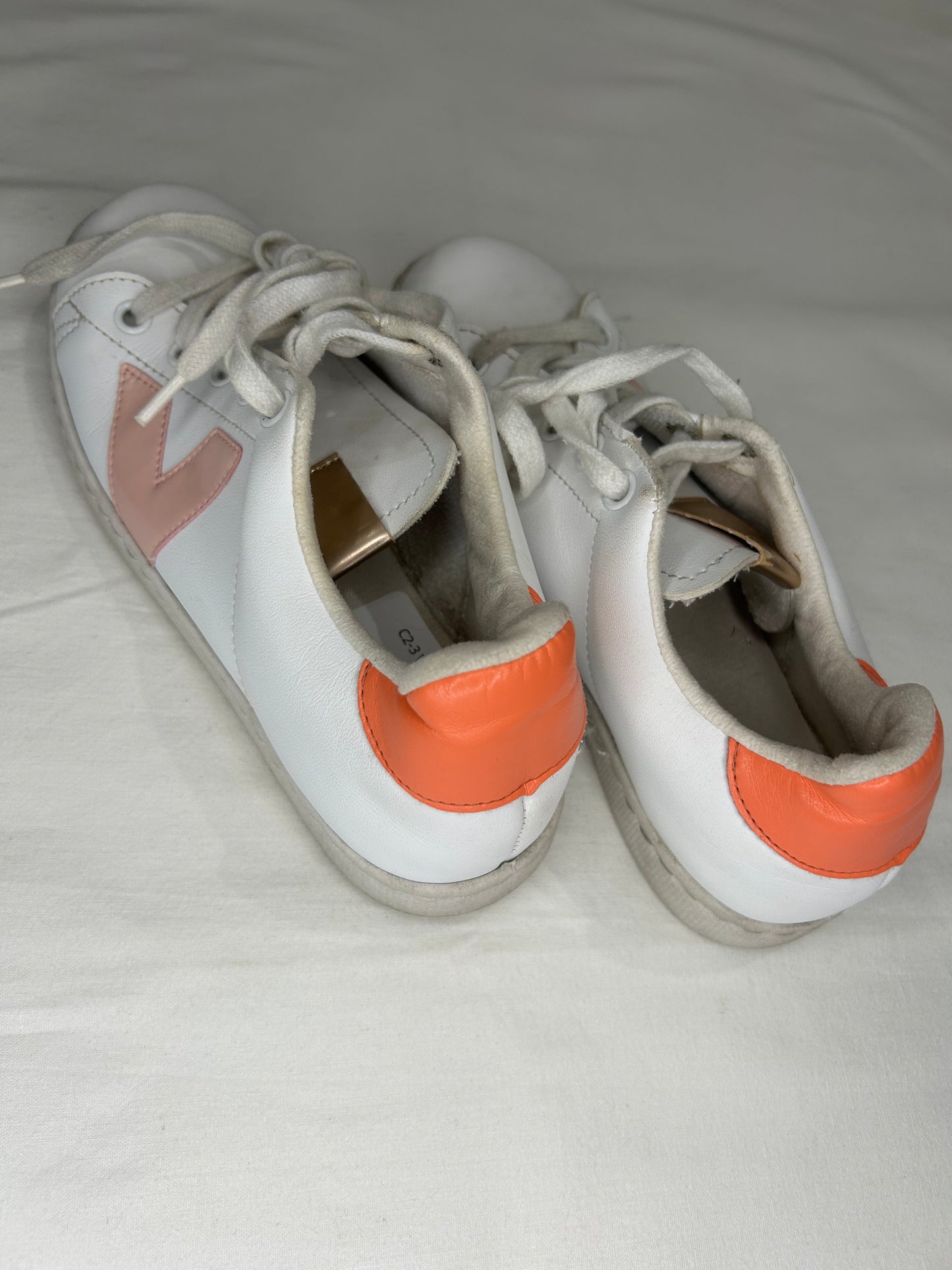C2-3 Victoria shoes