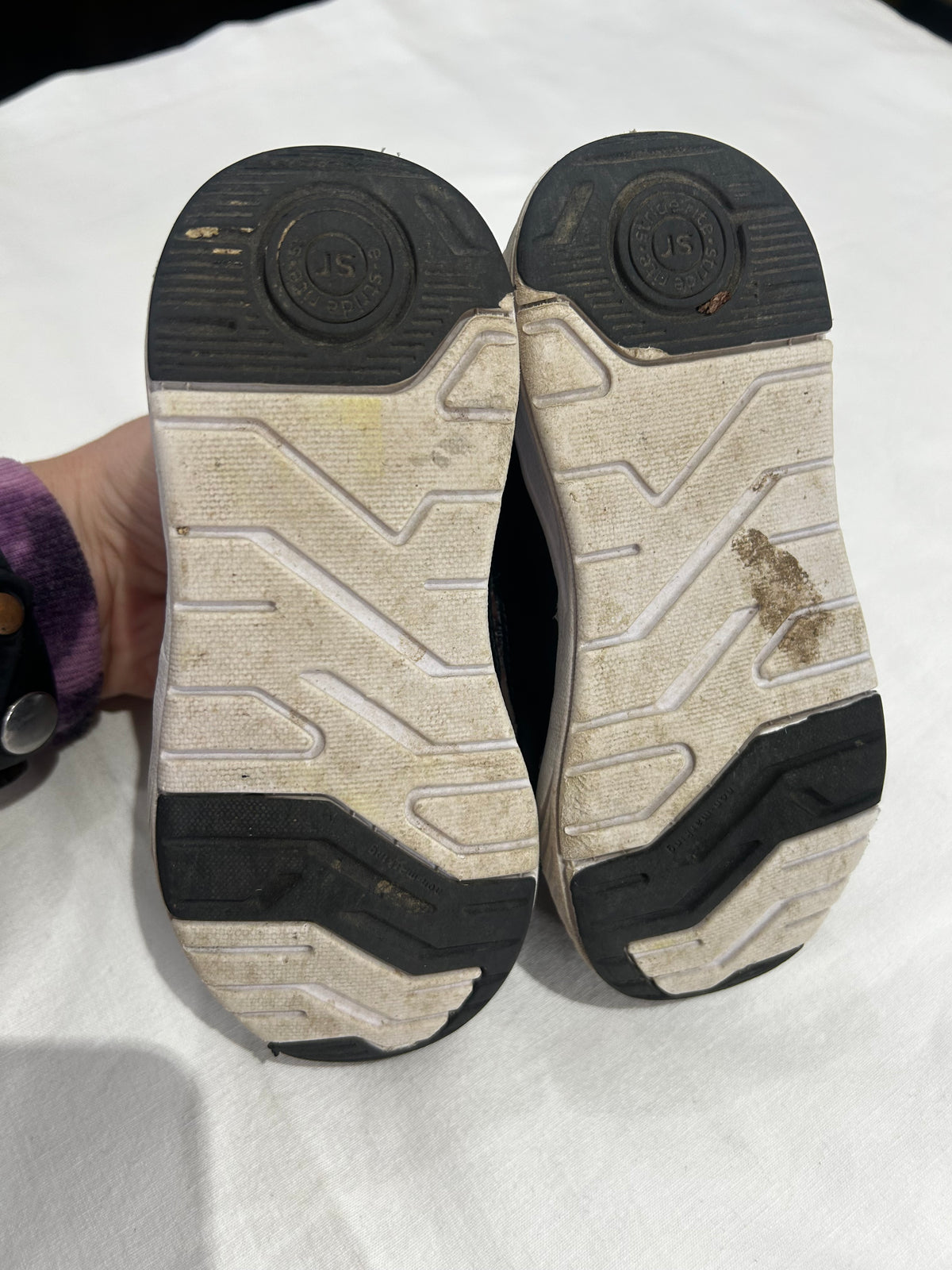 C8.5 Stride Rite grey runners