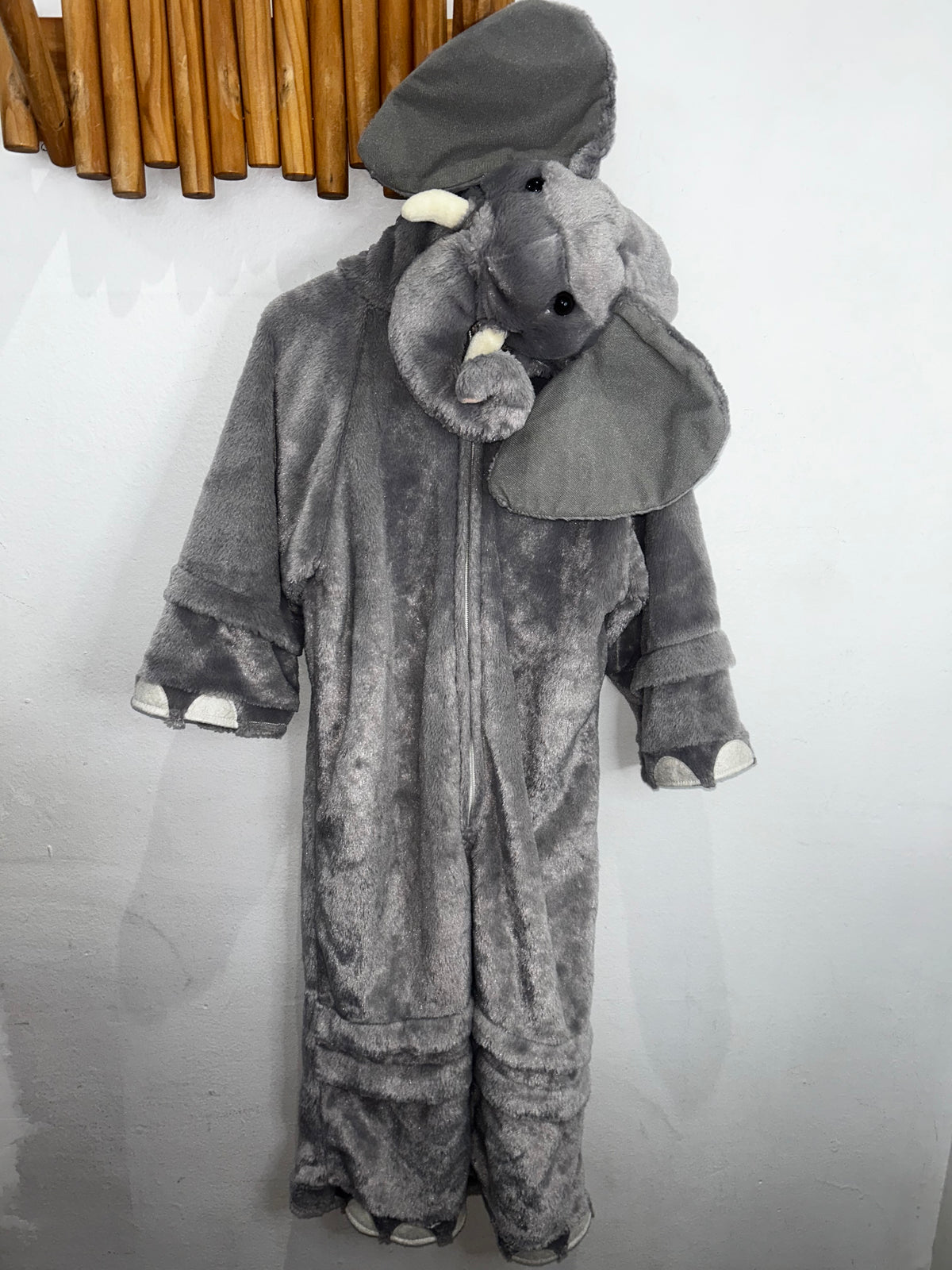 Elephant costume 4-6y