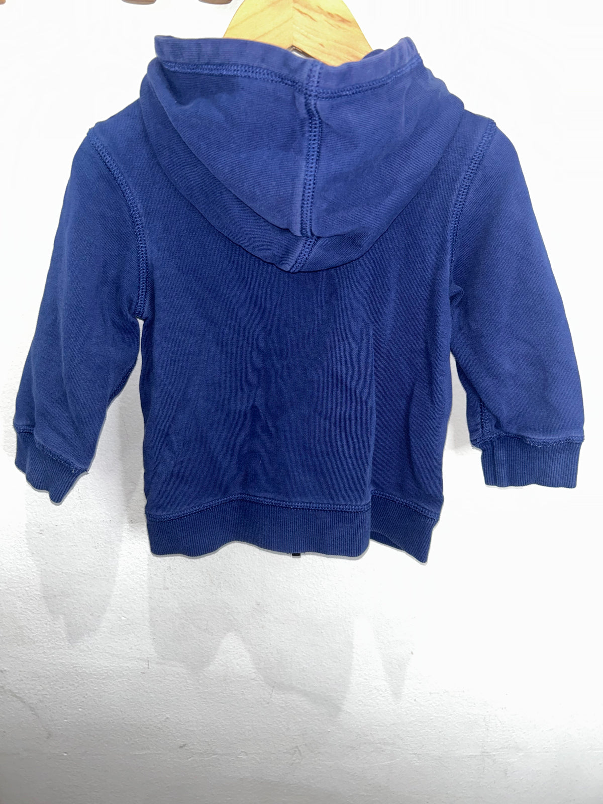 Hannah Andersson blue sweatshirt 2y