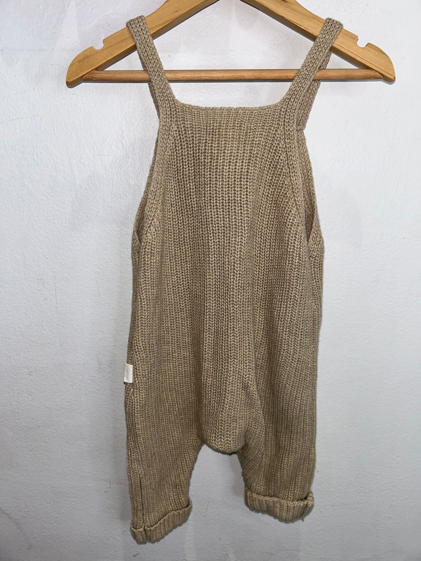 Knit romper 3-6m