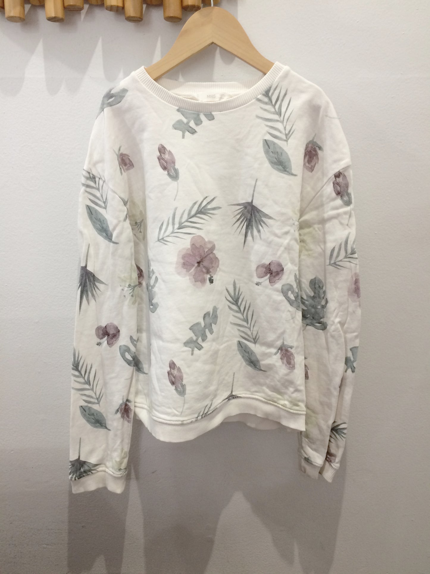 Watercolour floral pullover 11-12y