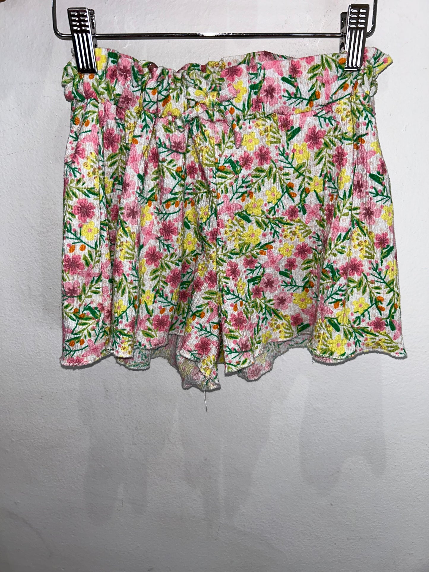 Floral breezy shorts 7y