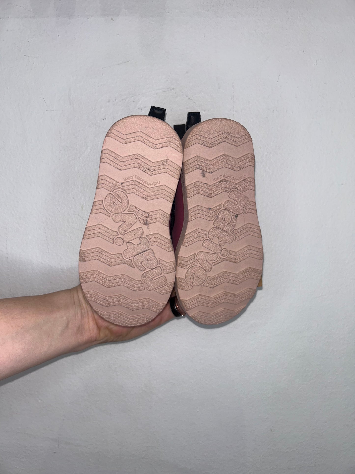 C9 dusty pink Native boots NEW