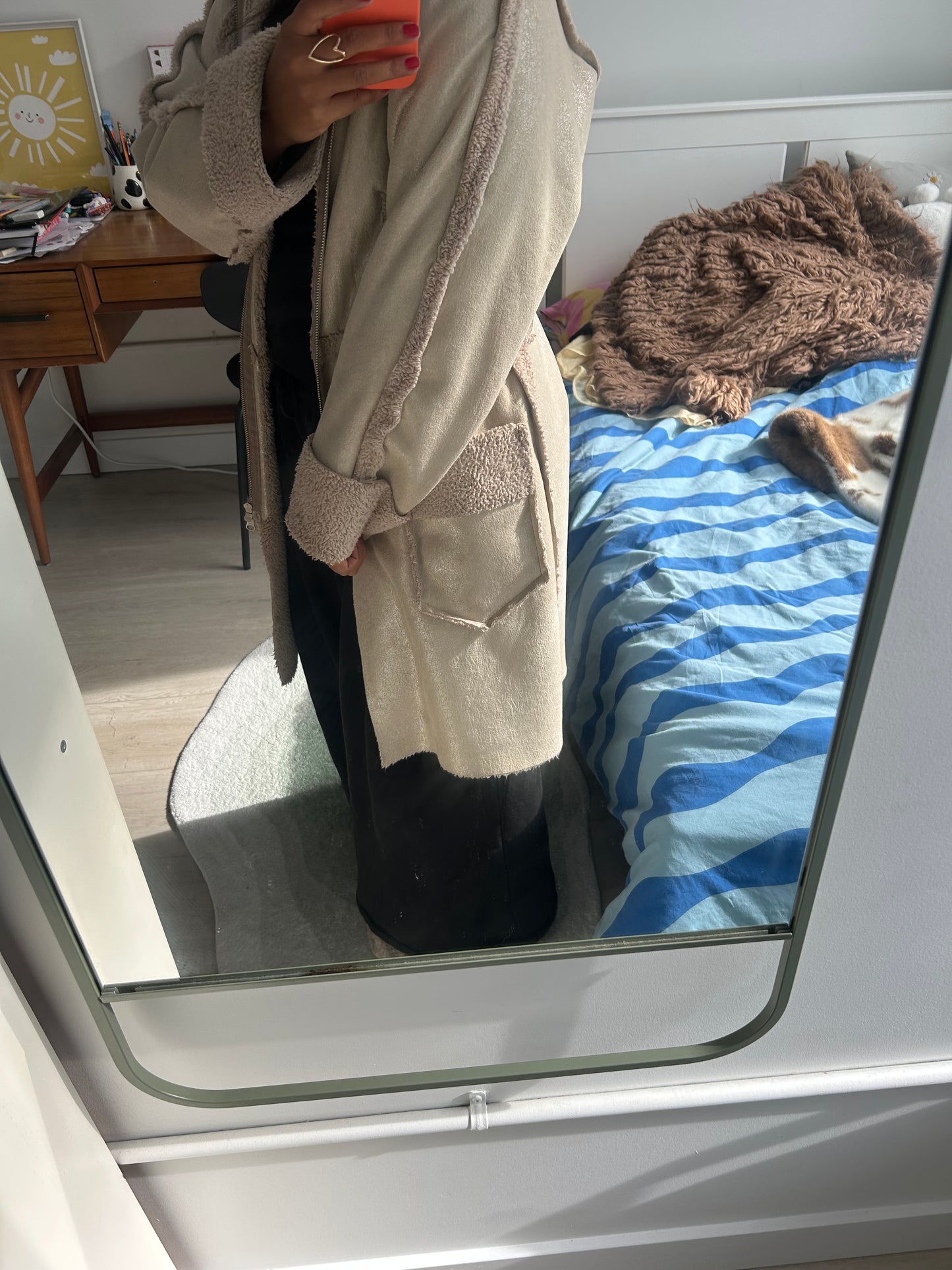 Diana Coatsworth gold coat S