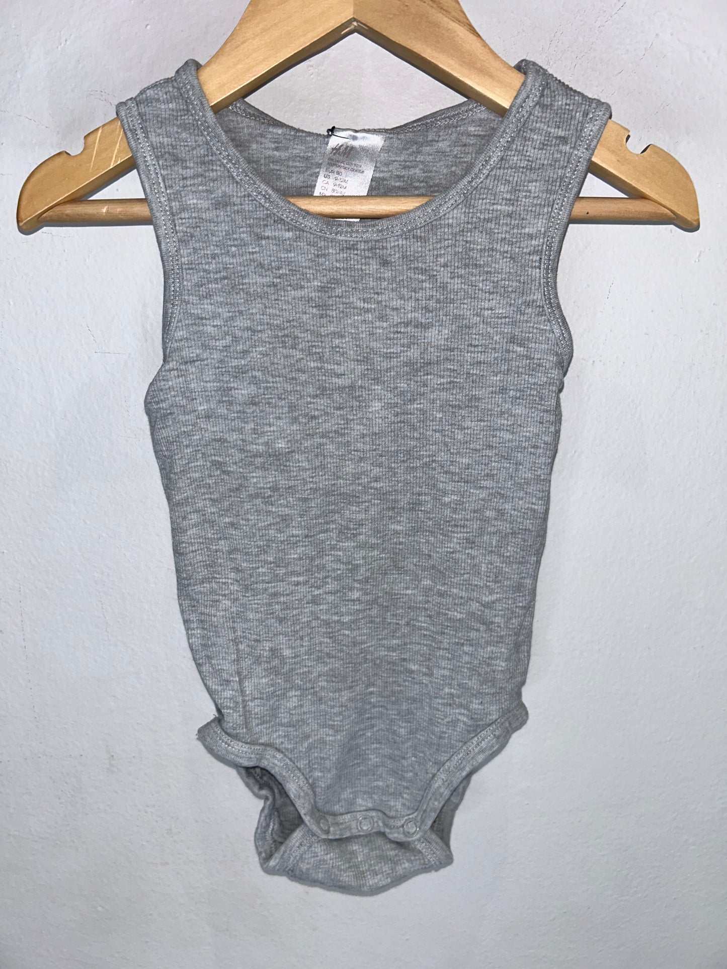 Grey Ribbed Onesie 9-12m