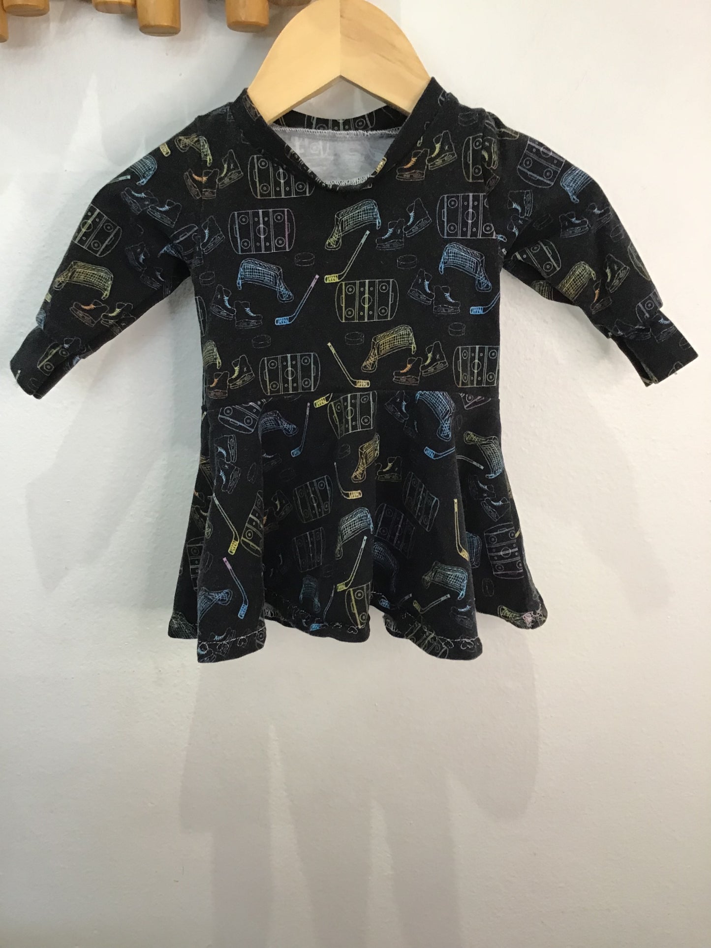 Dress hockey game (small shop made) - newborn