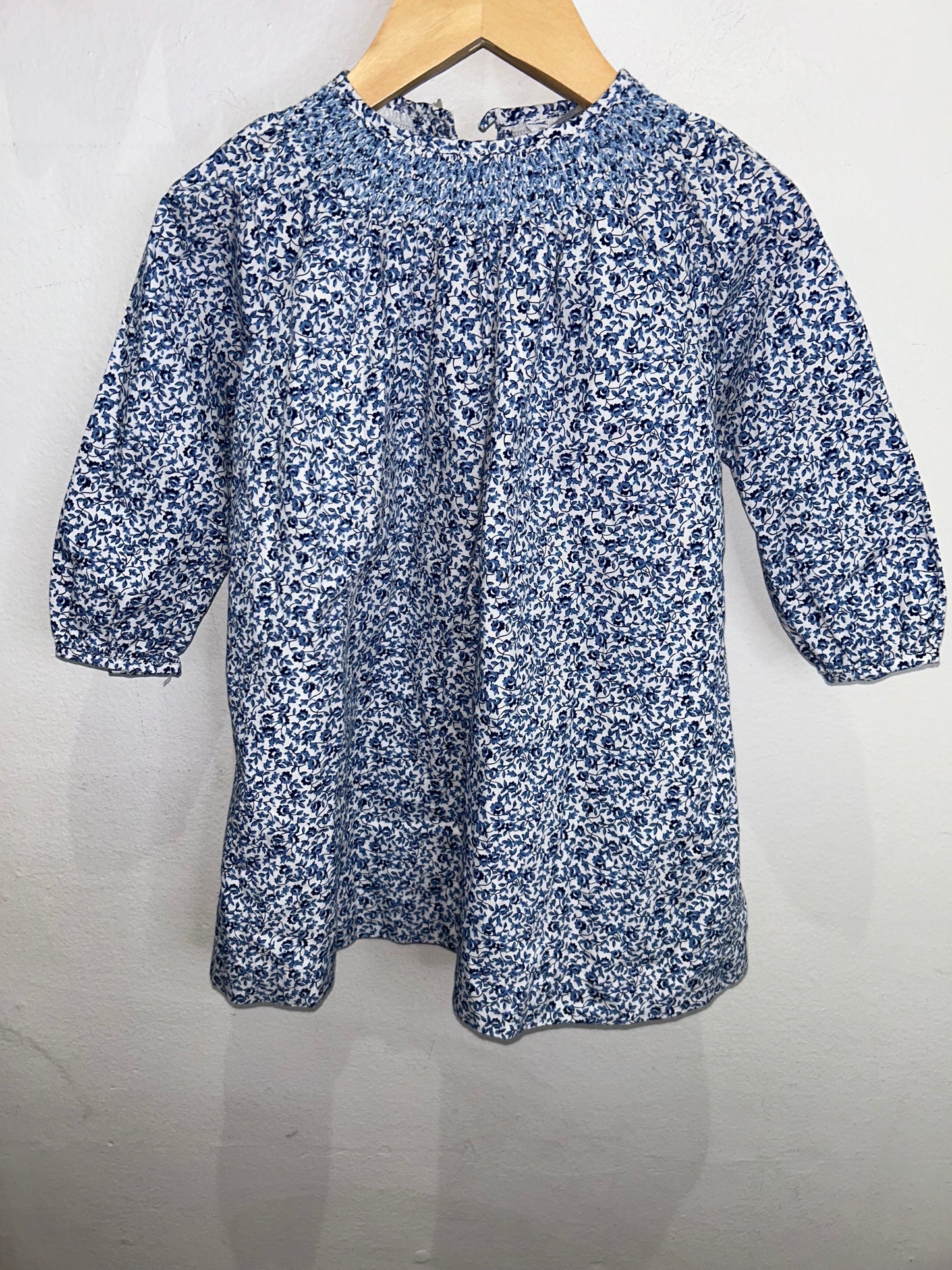 Blue floral smocked collar dress 4y