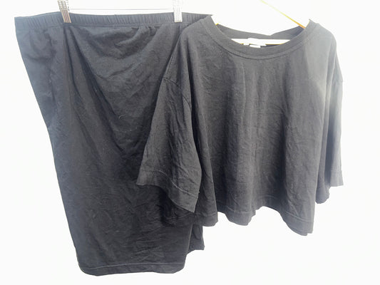 Black maternity skirt and tshirt set- adult XL