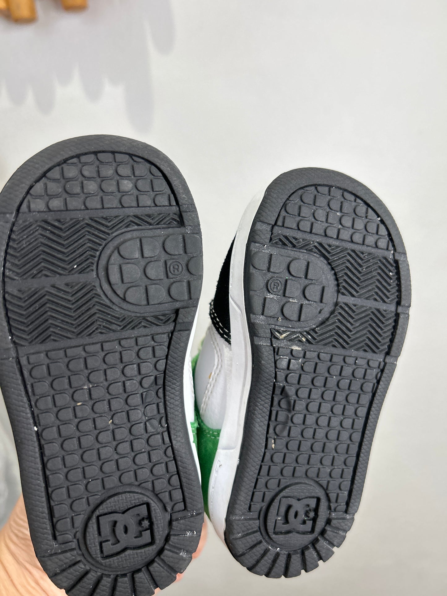 C5 baby skater shoes