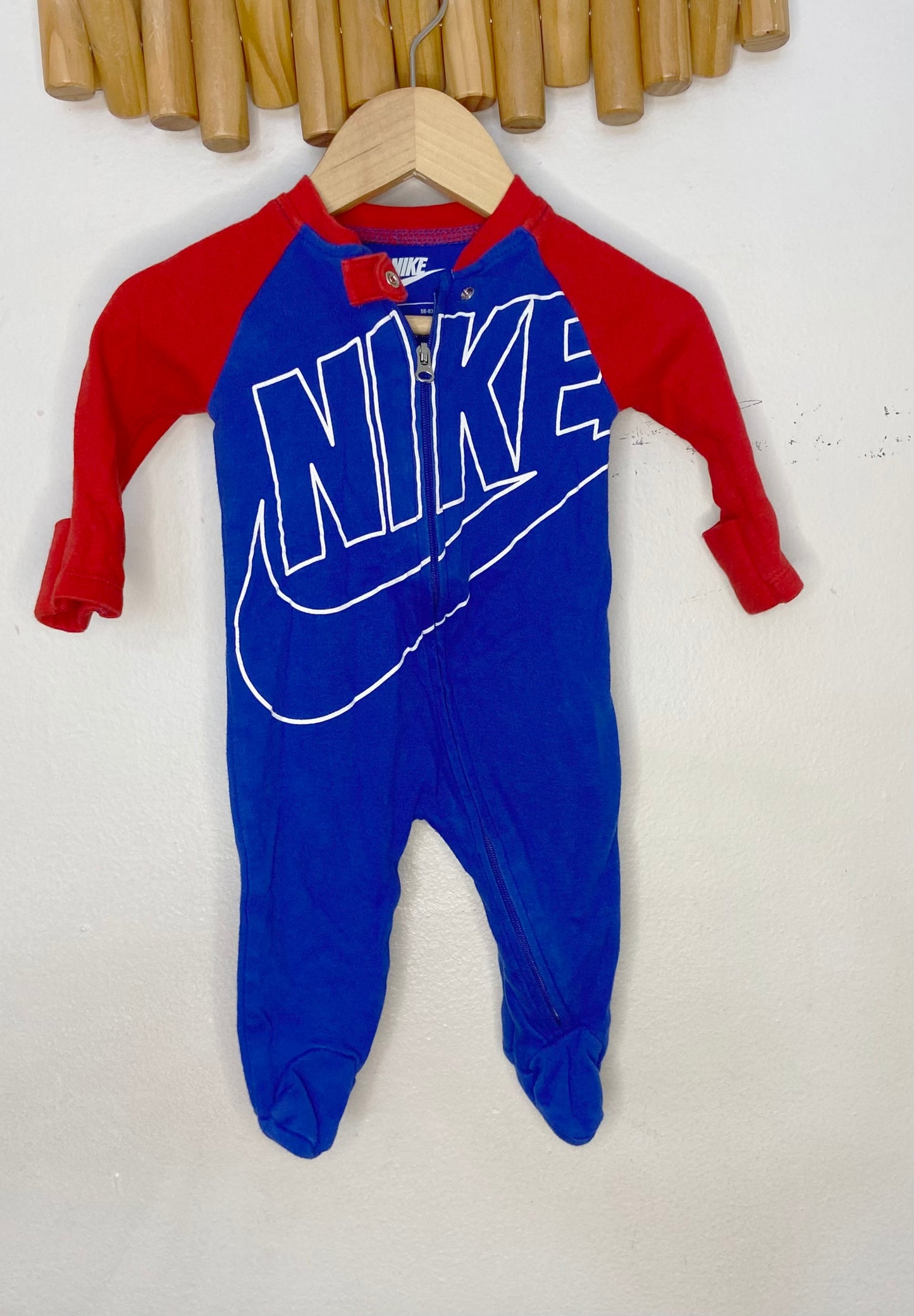 Blue Nike sleeper 0-3m