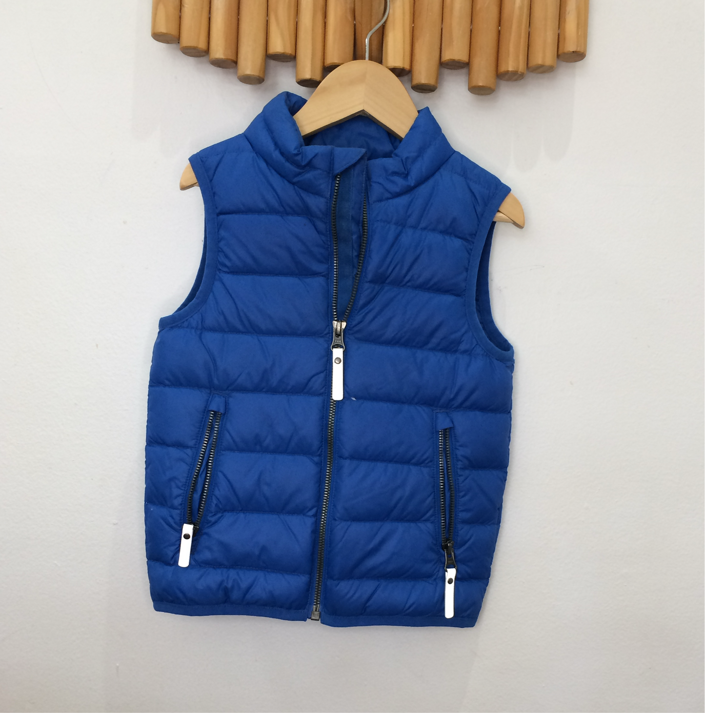 Hannah Andersson blue puffer vest 4y