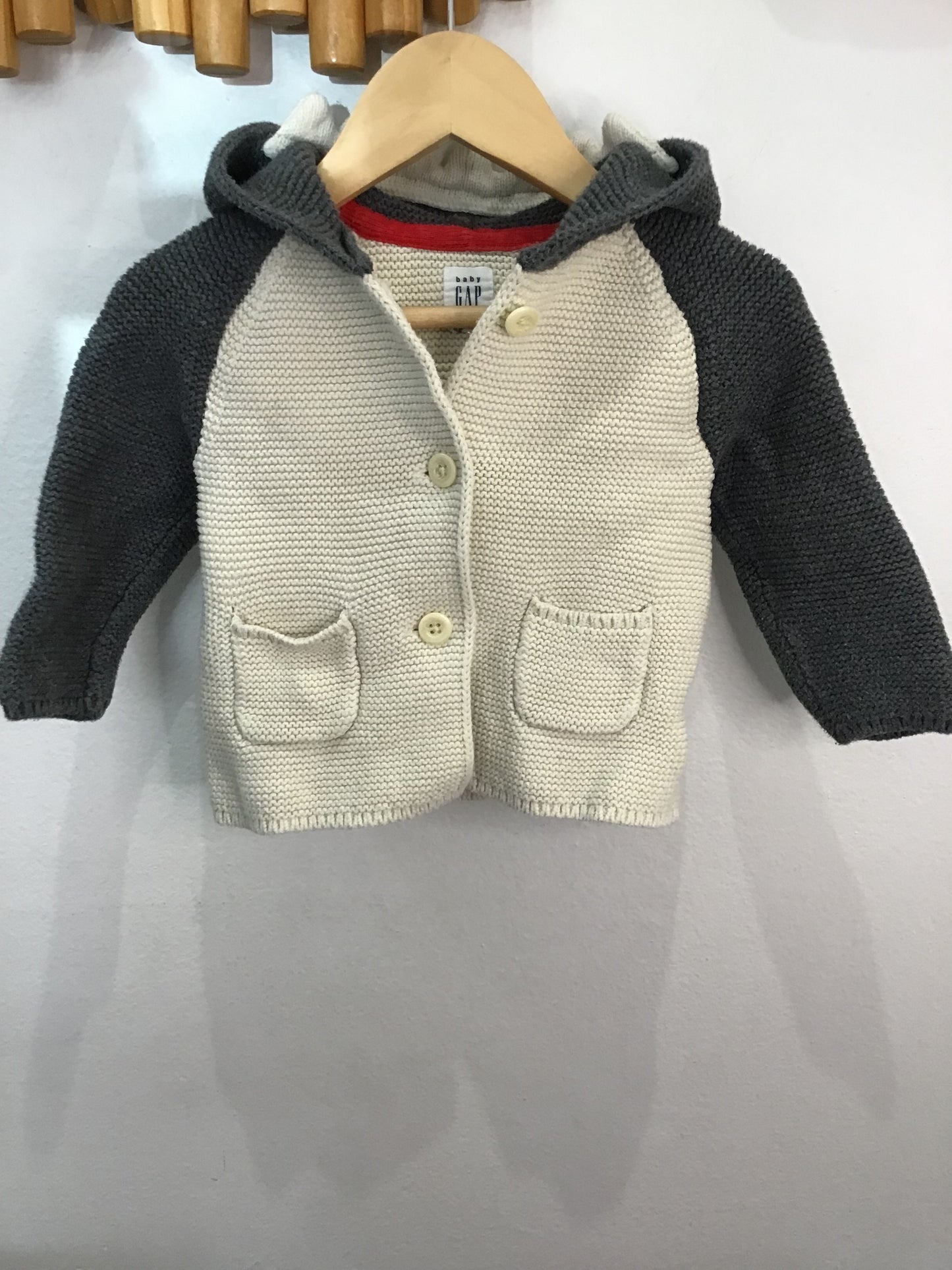 Shark brannan sweater 6-12m