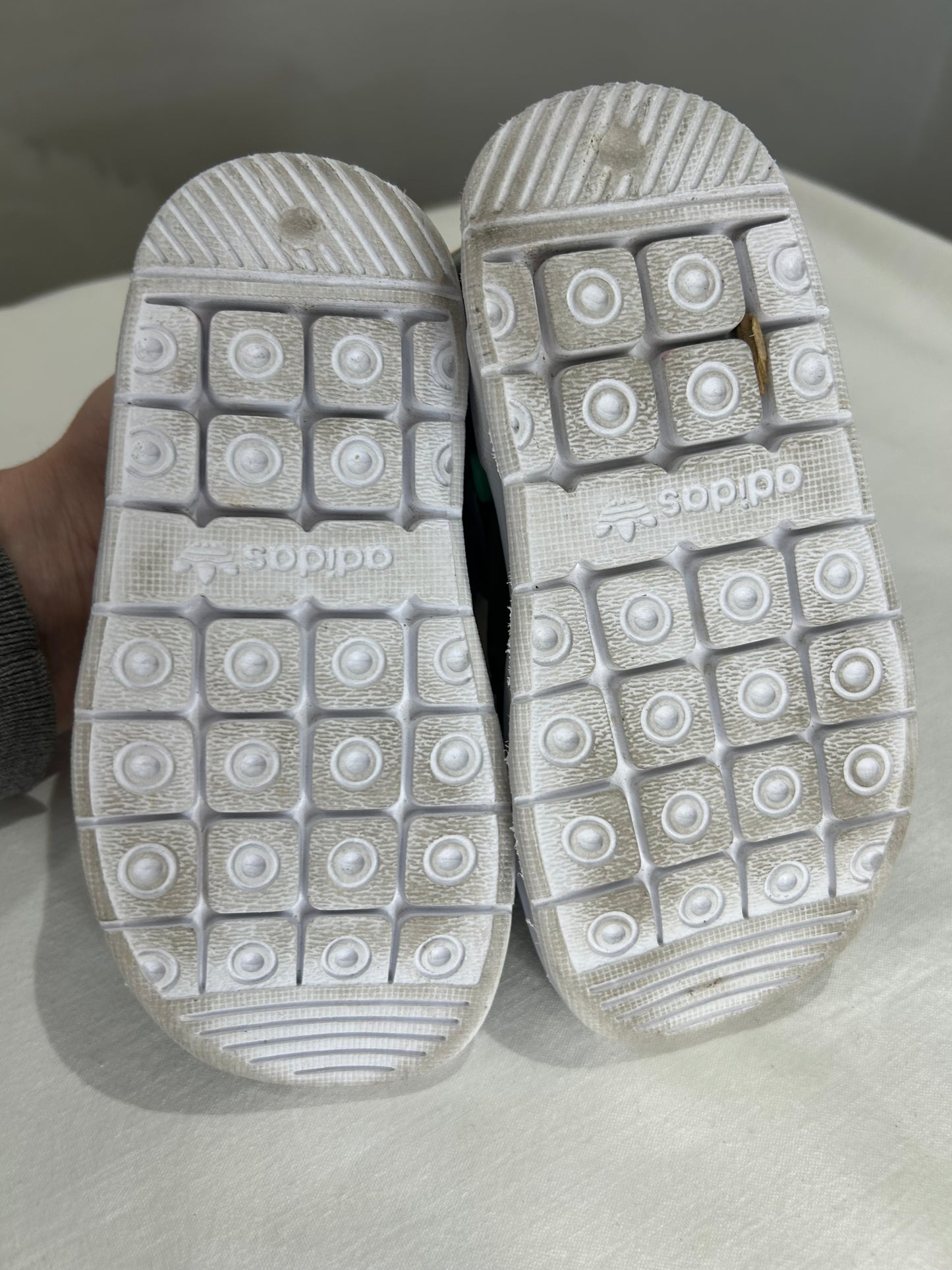 C8.5 Adidas sage sandals