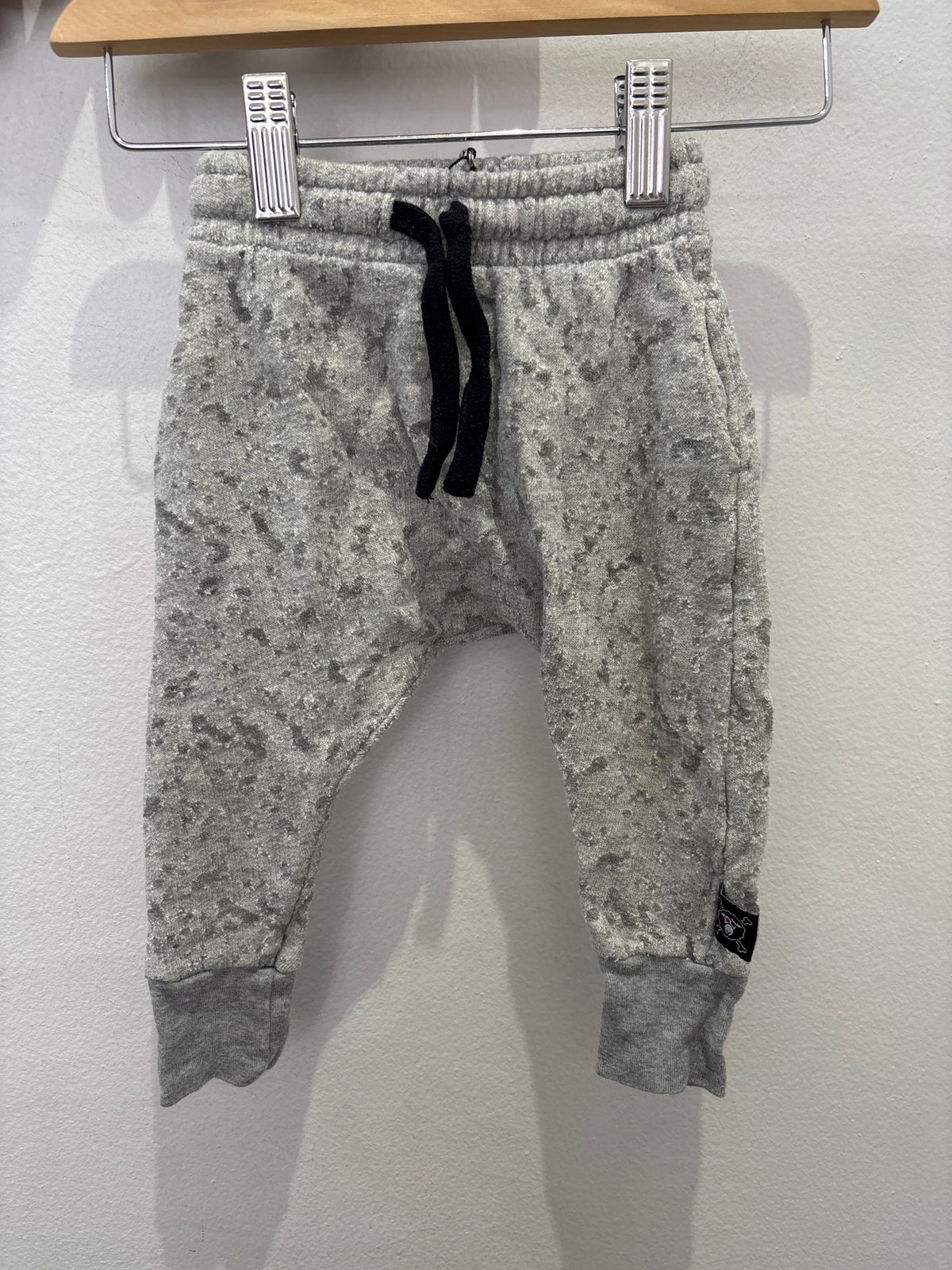 Nununu distressed joggers 6-12m