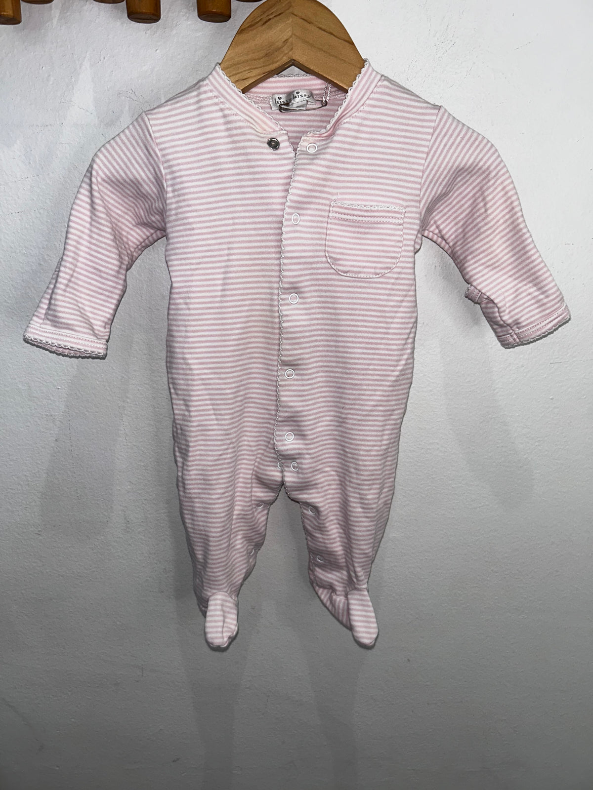 Pink scalloped sleeper 0-3m