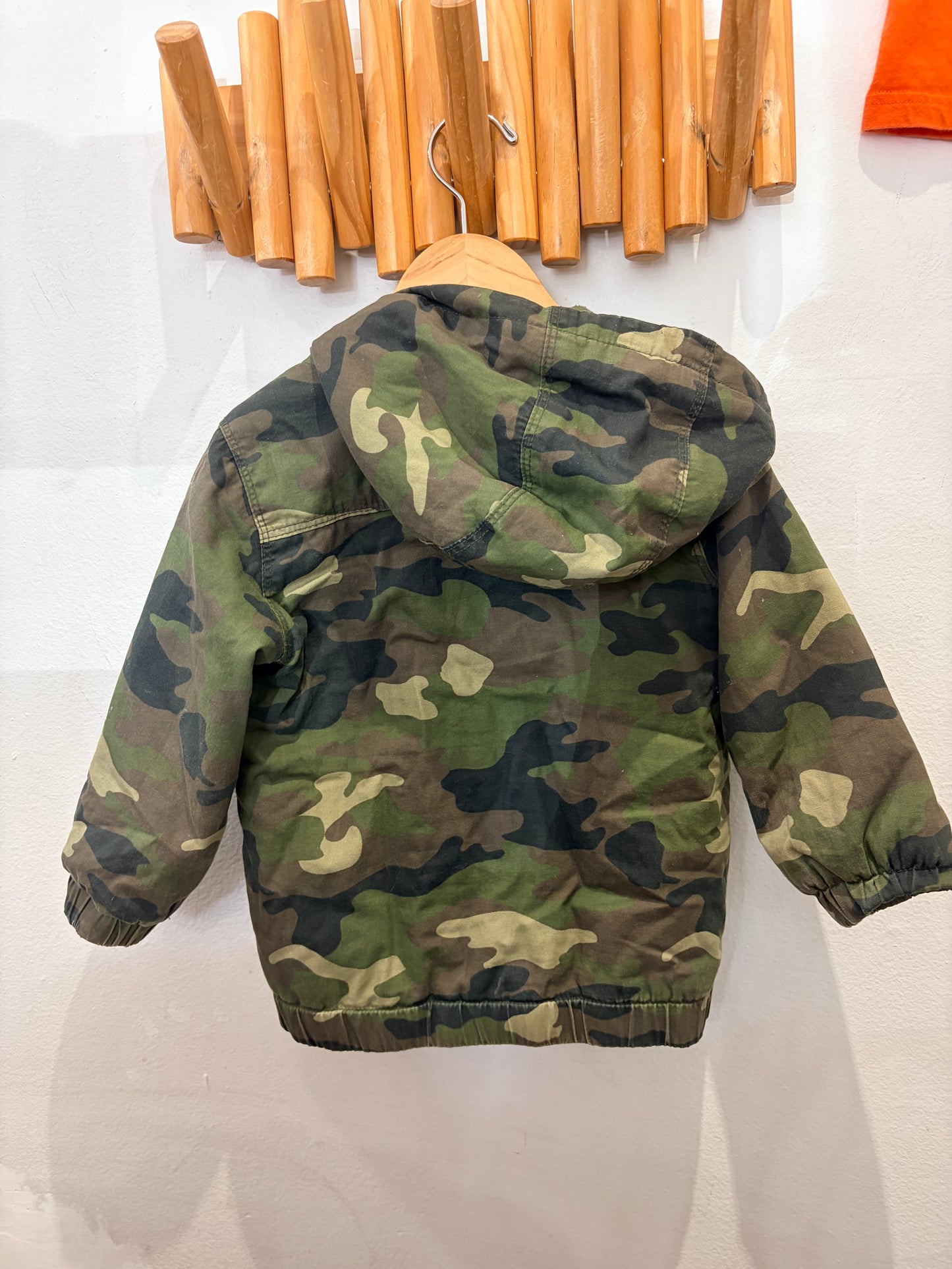 Camo jacket 2y