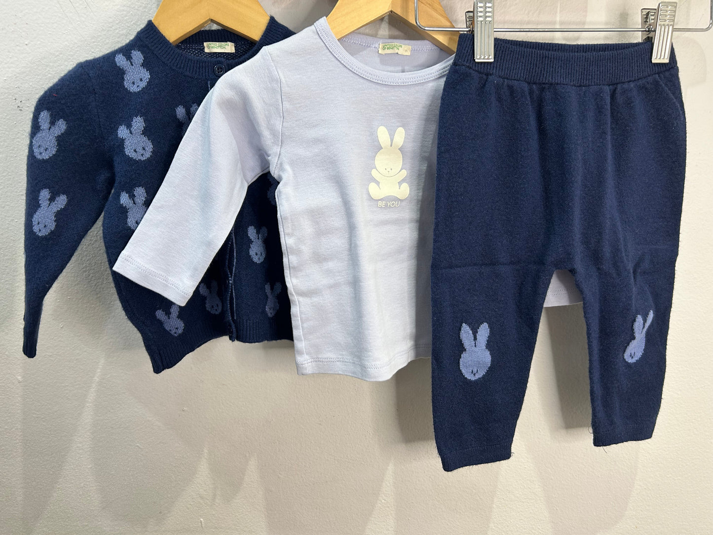 Bunny sweater set 9-12m