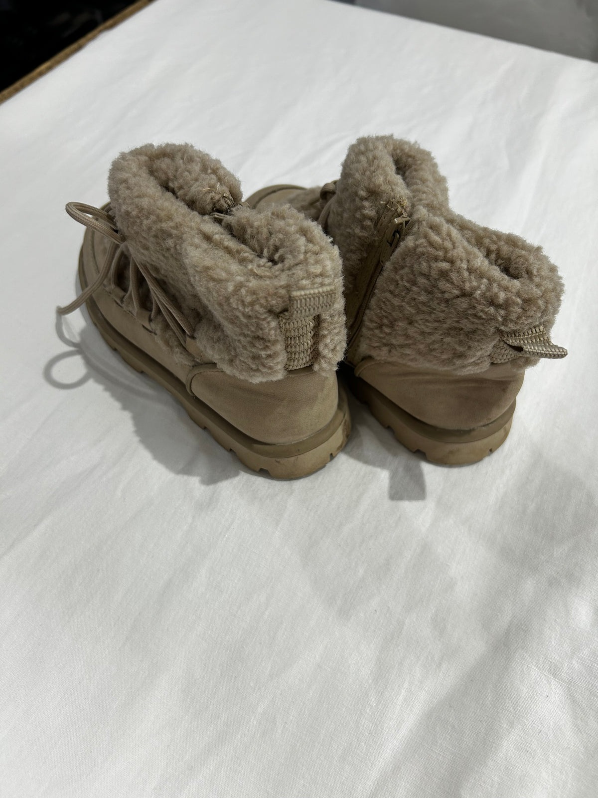 C11 fur lined boots
