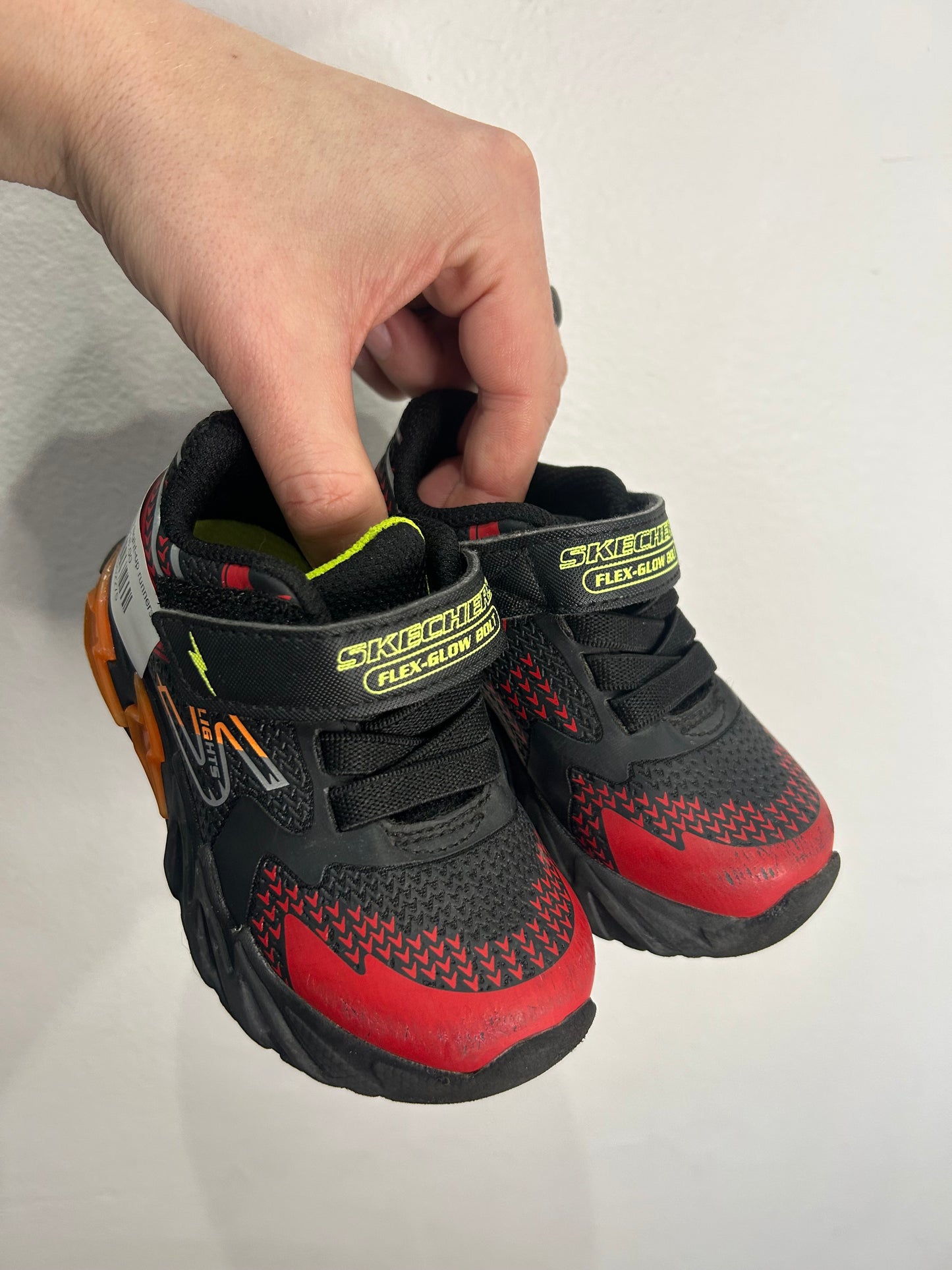 C6 Skechers light-up runners