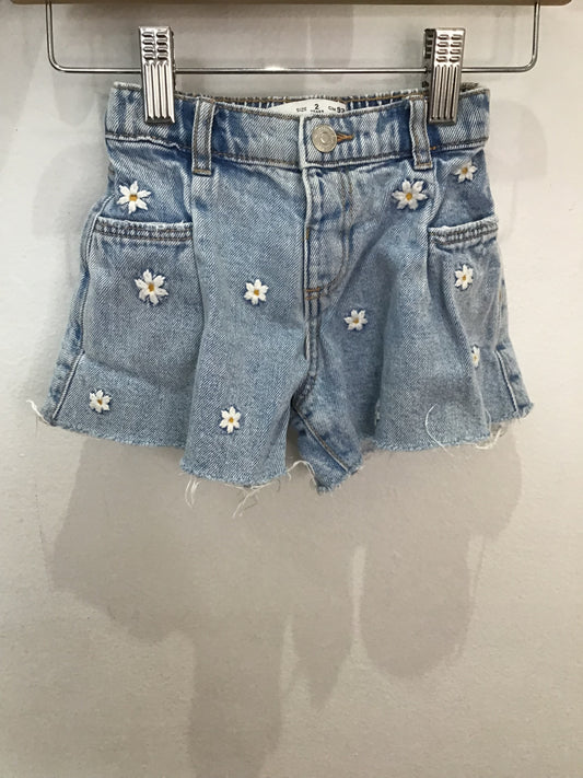 Daisy denim shorts 2y
