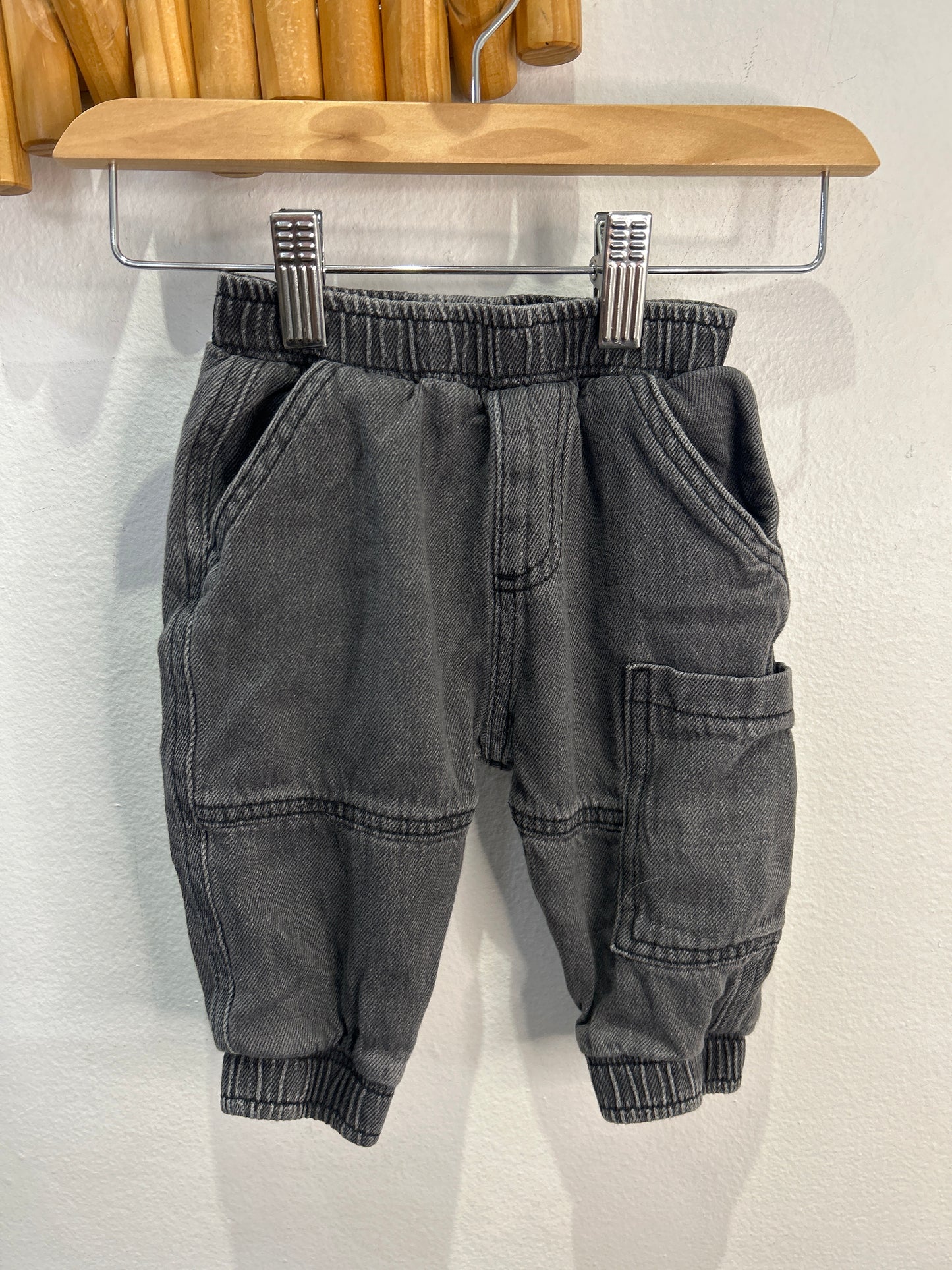 Black jogger jeans 9-12m